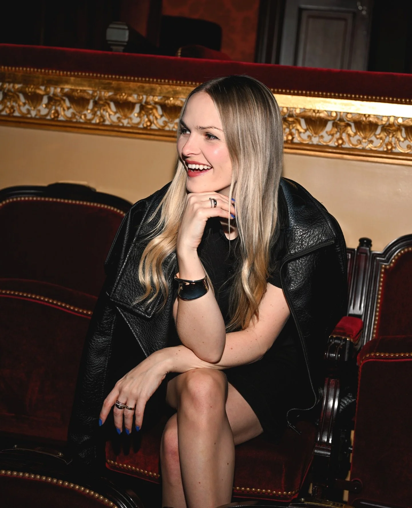 Come with me to shoot for @svenja.ava at the presentation of @sandroparis 👀🤍 #sandro #paris #fashionphotographer #eventphotographer #amsterdam