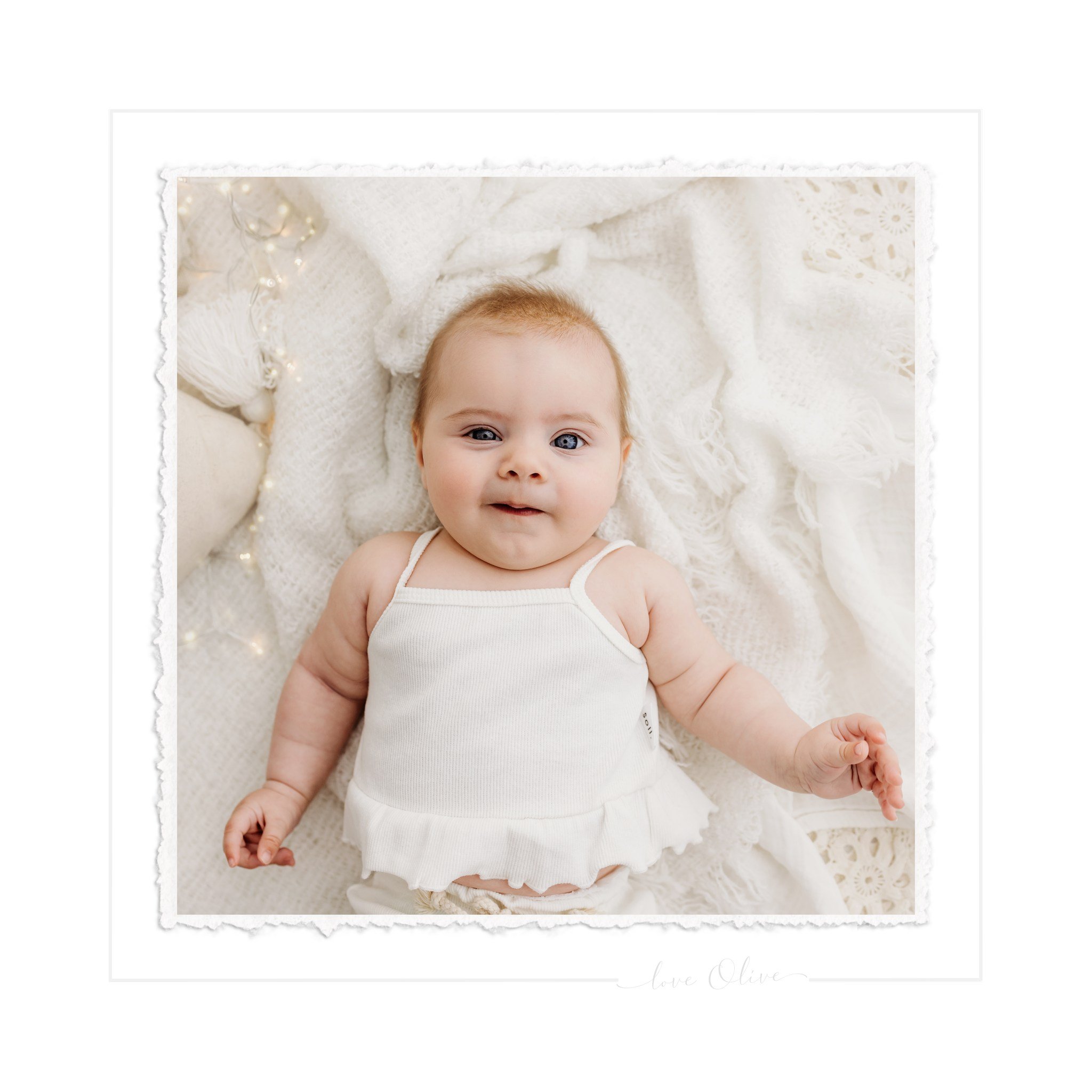 d e c e m b e r

How is it December already?! 🎄

I couldn&rsquo;t resist sharing one of my gorgeous little loves from Friday&rsquo;s Christmas Mini's. It&rsquo;s so lovely to have you come back in after your newborn sessions. I love watching your ba