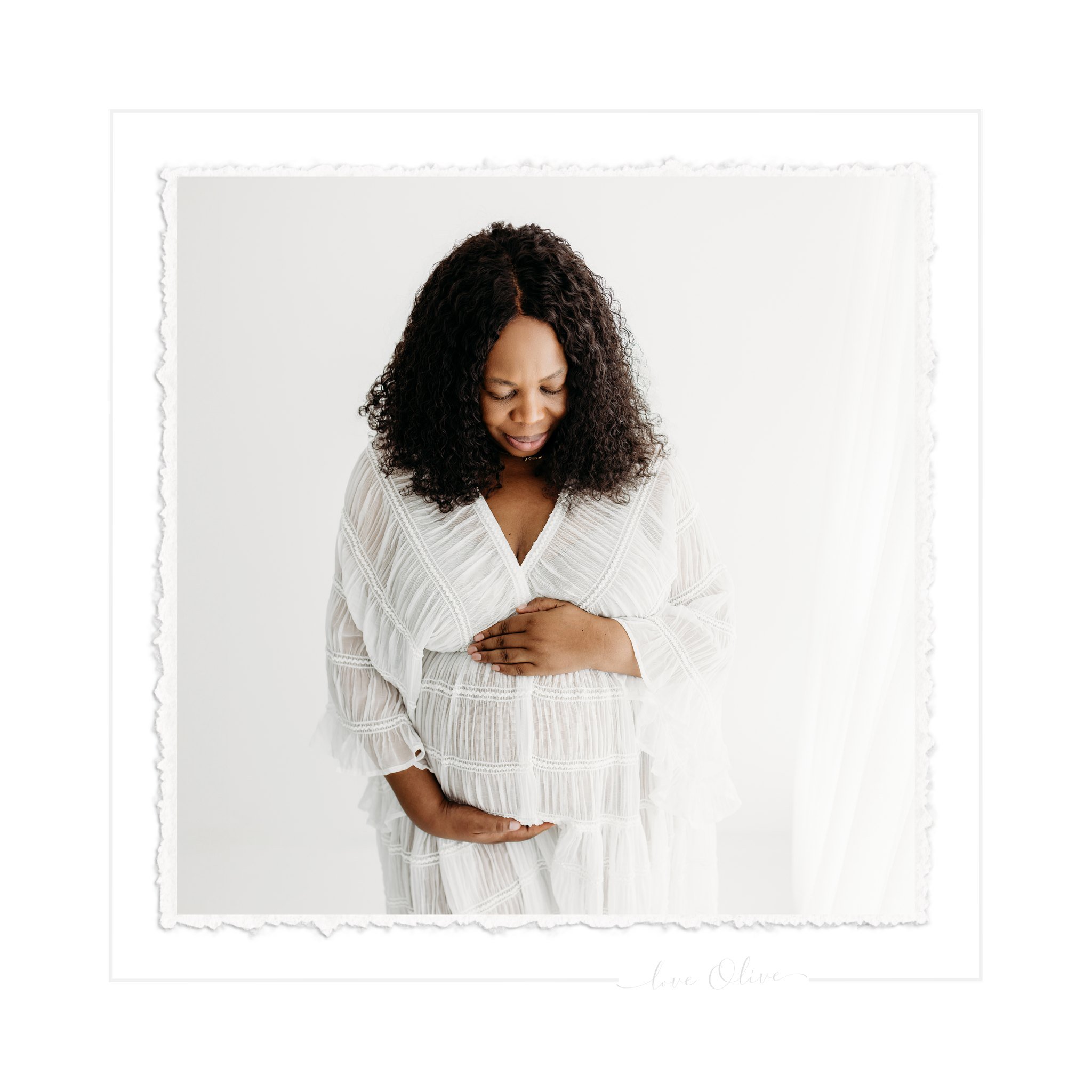 r a d i a n t

Pregnancy brings a radiant glow that cannot be matched! 
It's a beautiful reminder of the incredible life growing within 🤍

 #perthnewbornandfamily #PerthPhotographer #perthpregnancy #perthmumstobe #swanvalleyphotographer #perthmumsan