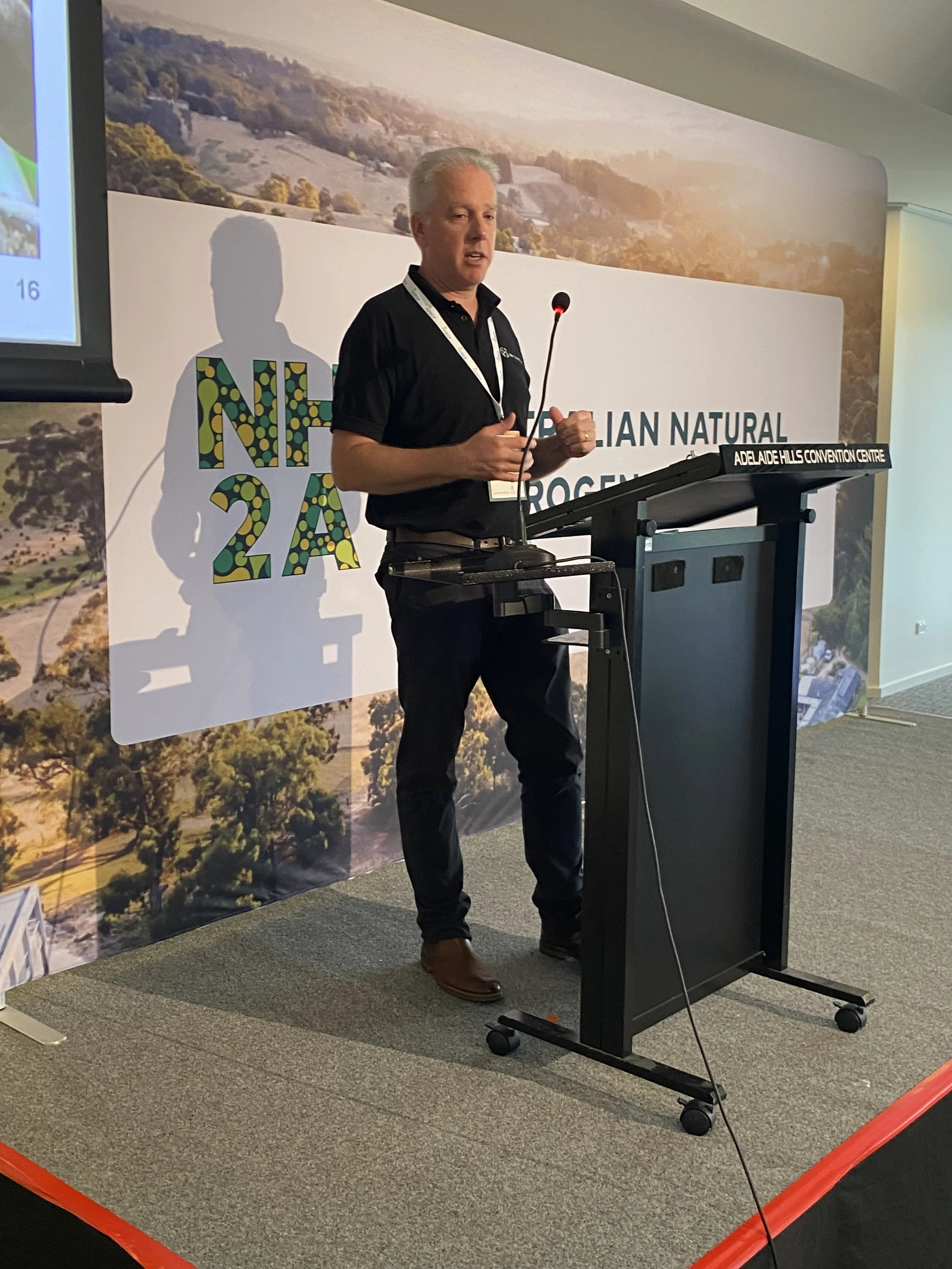 Hyterra’s Avon McIntyre gave attendees an insight into his company’s 2025 drill program in Kansas, where three wells found significant levels of hydrogen and helium.
