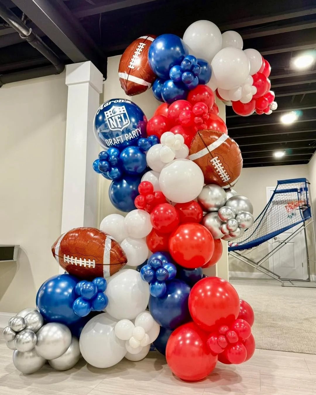✨❤️💙 DID YOU KNOW? 💙❤️✨

Labor Day marks the unofficial end of summer ✌️☀️

But the parties never stop! Whether it&rsquo;s birthdays, corporate events, showers, or holiday parties, Lunapop keeps the celebrations POPPIN! 🎈

📆 Now&rsquo;s the perfe