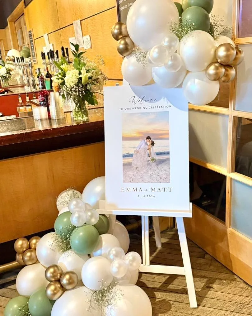 ✨🤍 SET THE TONE 🤍✨

First impressions matter! Each Lunapop welcome easel includes easel rental, personalized signage and custom balloon styling. Perfect for weddings, showers, graduations, birthdays and more!

✨Ready to book? Let&rsquo;s chat! Send