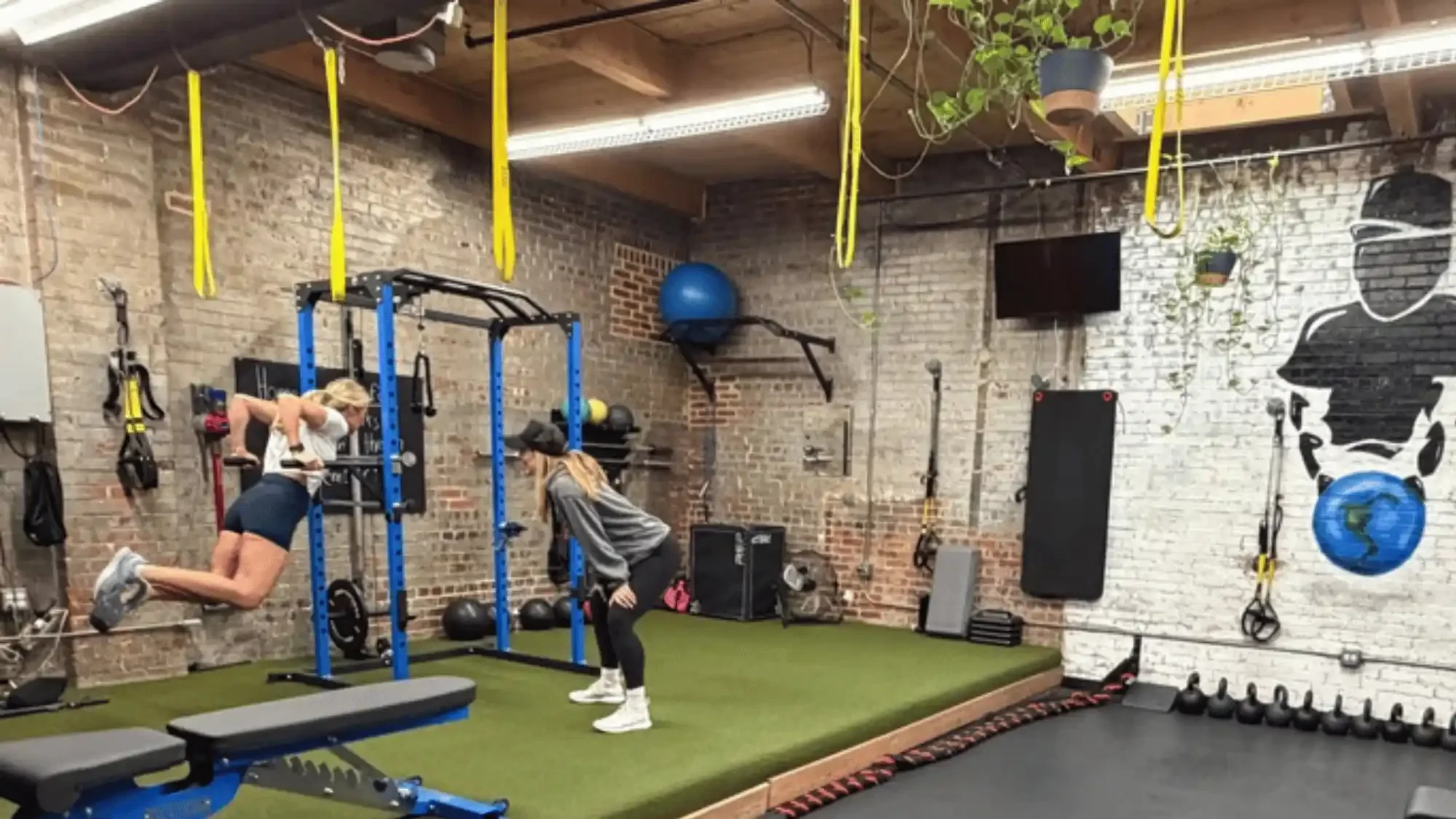 Personal Trainer for Women: What Denver Women Should Look For in a Coach