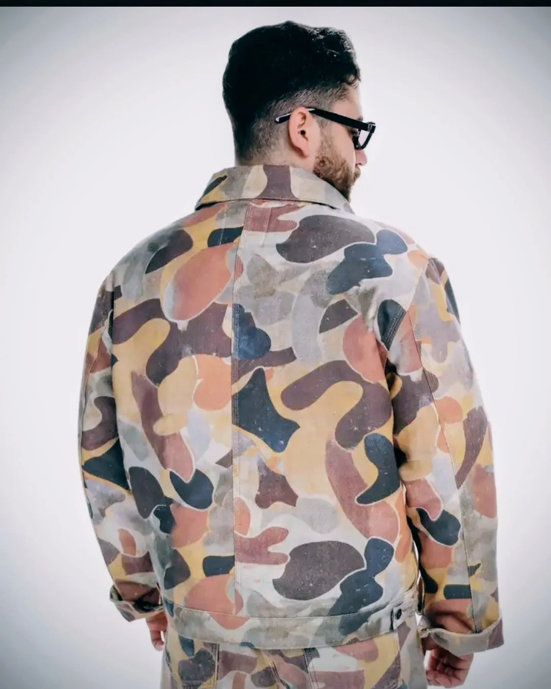 back camo men jacket.jpg