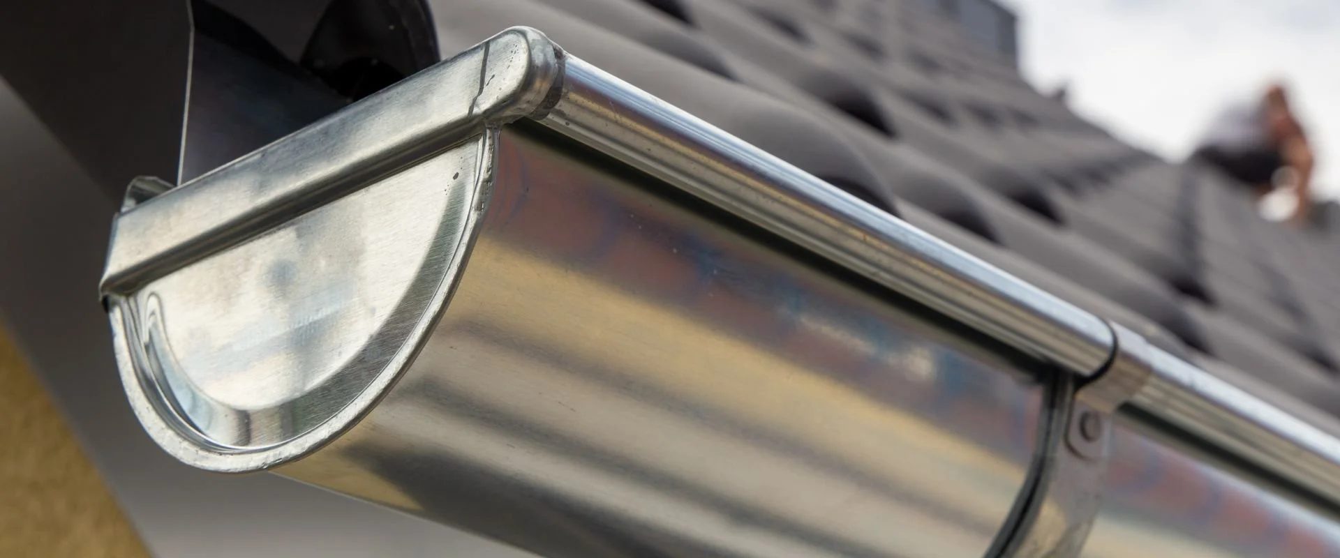 Commercial Gutter Cleaning Adelaide — Guttertec