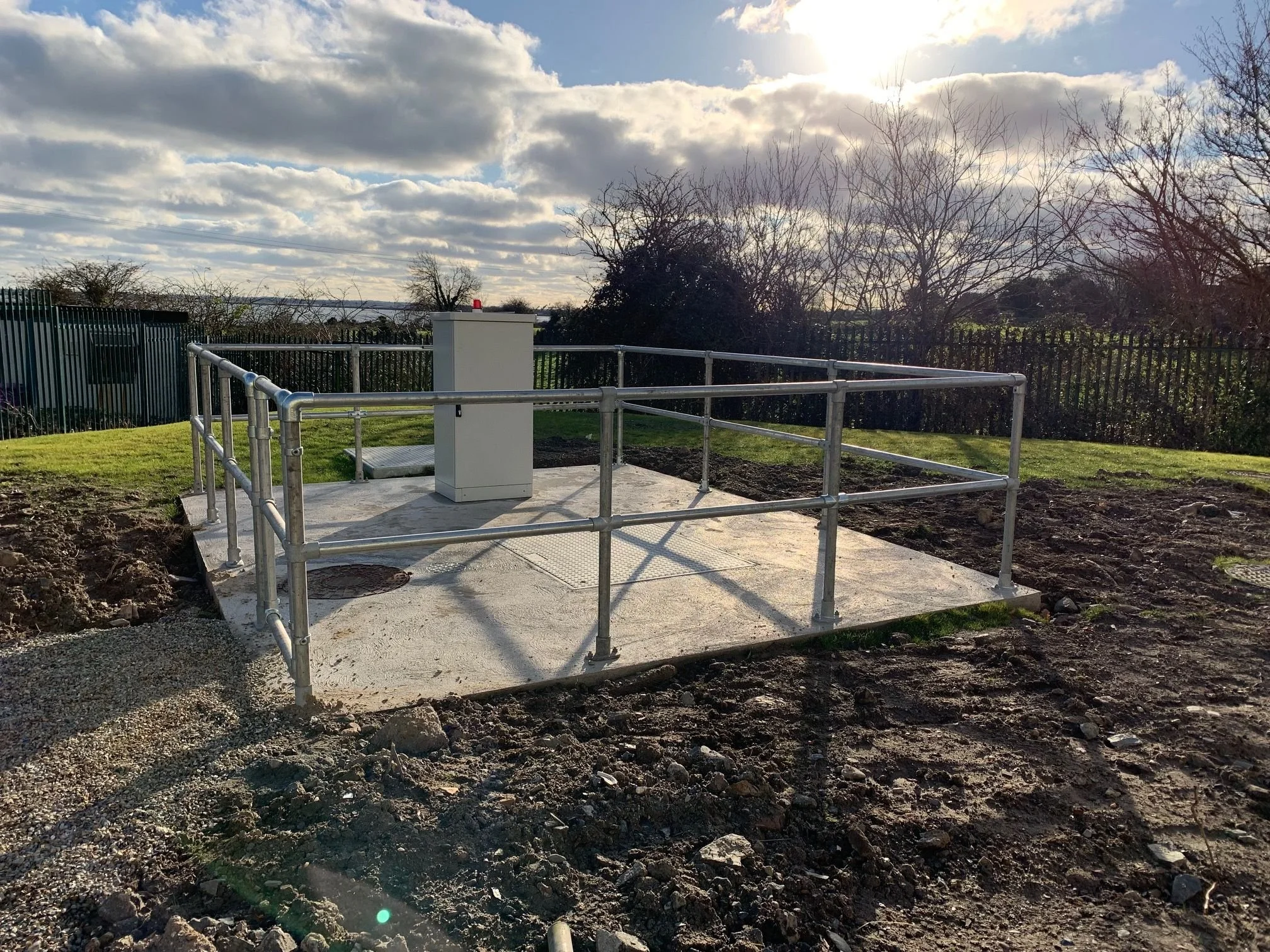 PS200 Ground Level with Control Panel.jpg