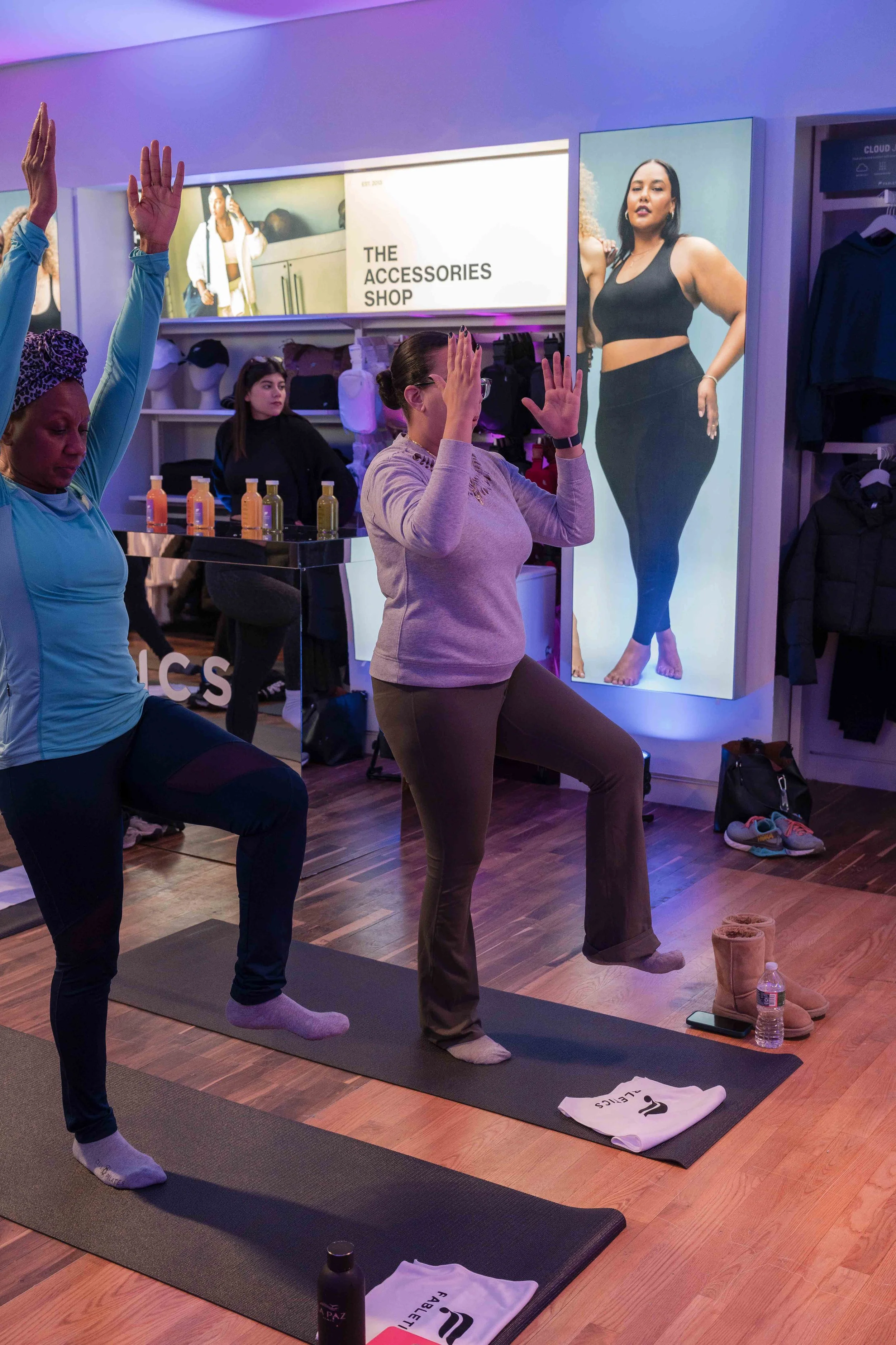 Fabletics x Yoga -80.jpg