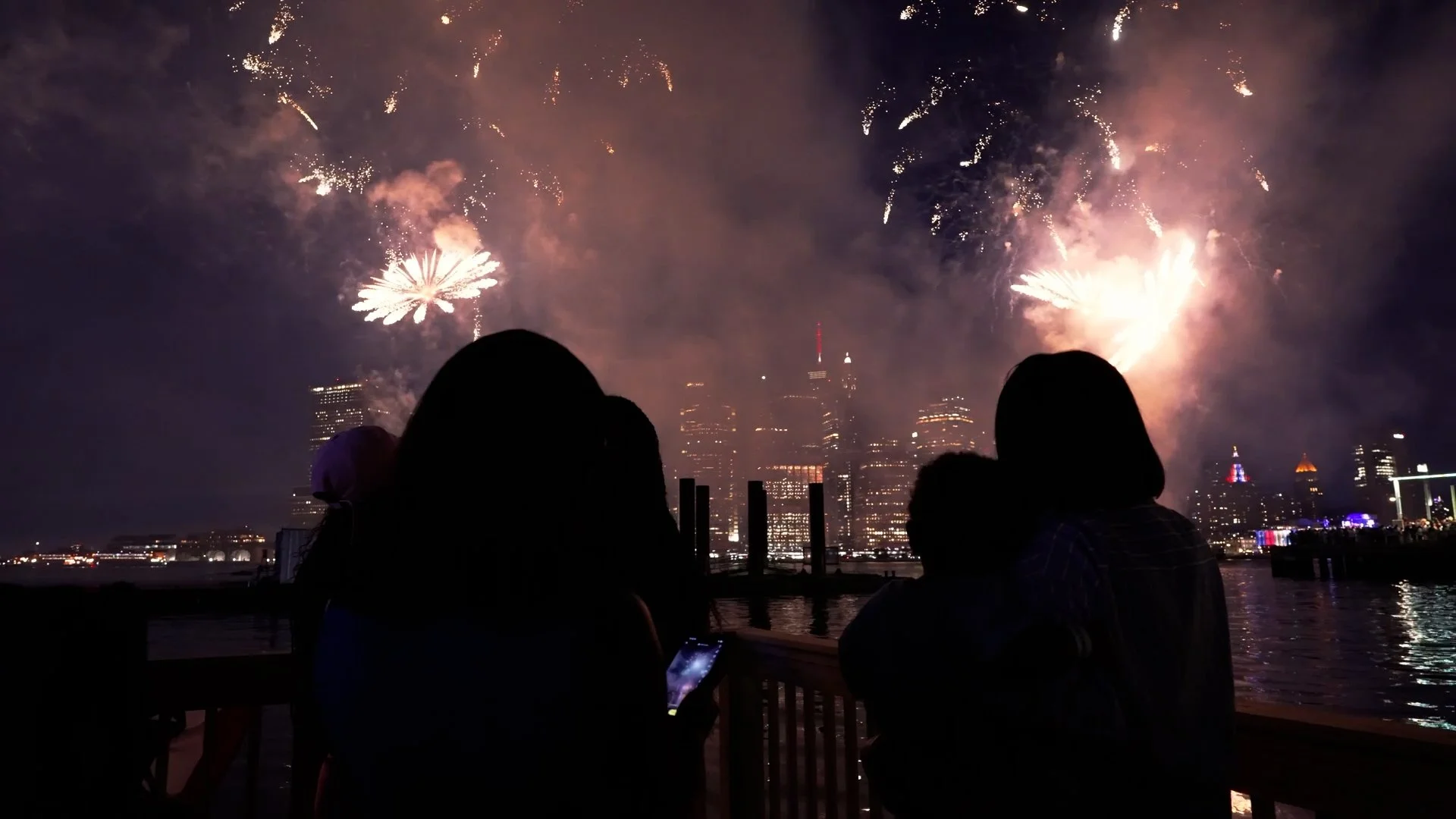 By Dasoni_Brooklyn Bridge Marina_Fourth Of July Fireworks_45.jpg