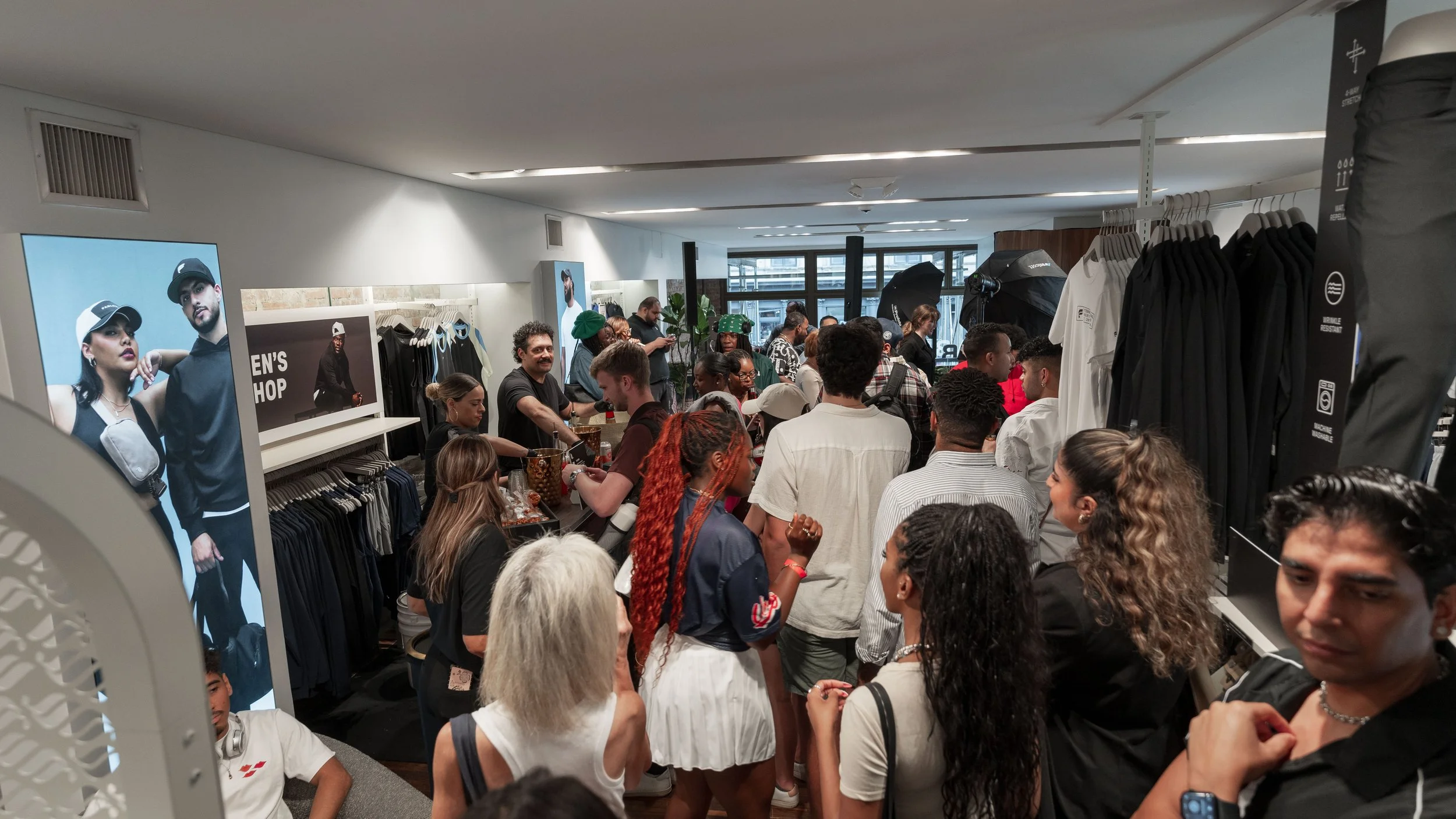 Event Photography for Fabletics (16x9s) -36.jpg