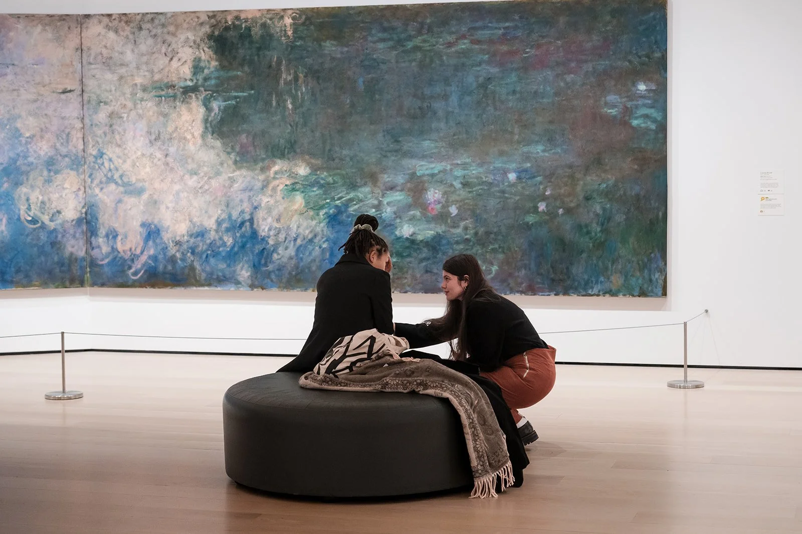 sam-krystal-surprise-proposal-moma-25.jpg