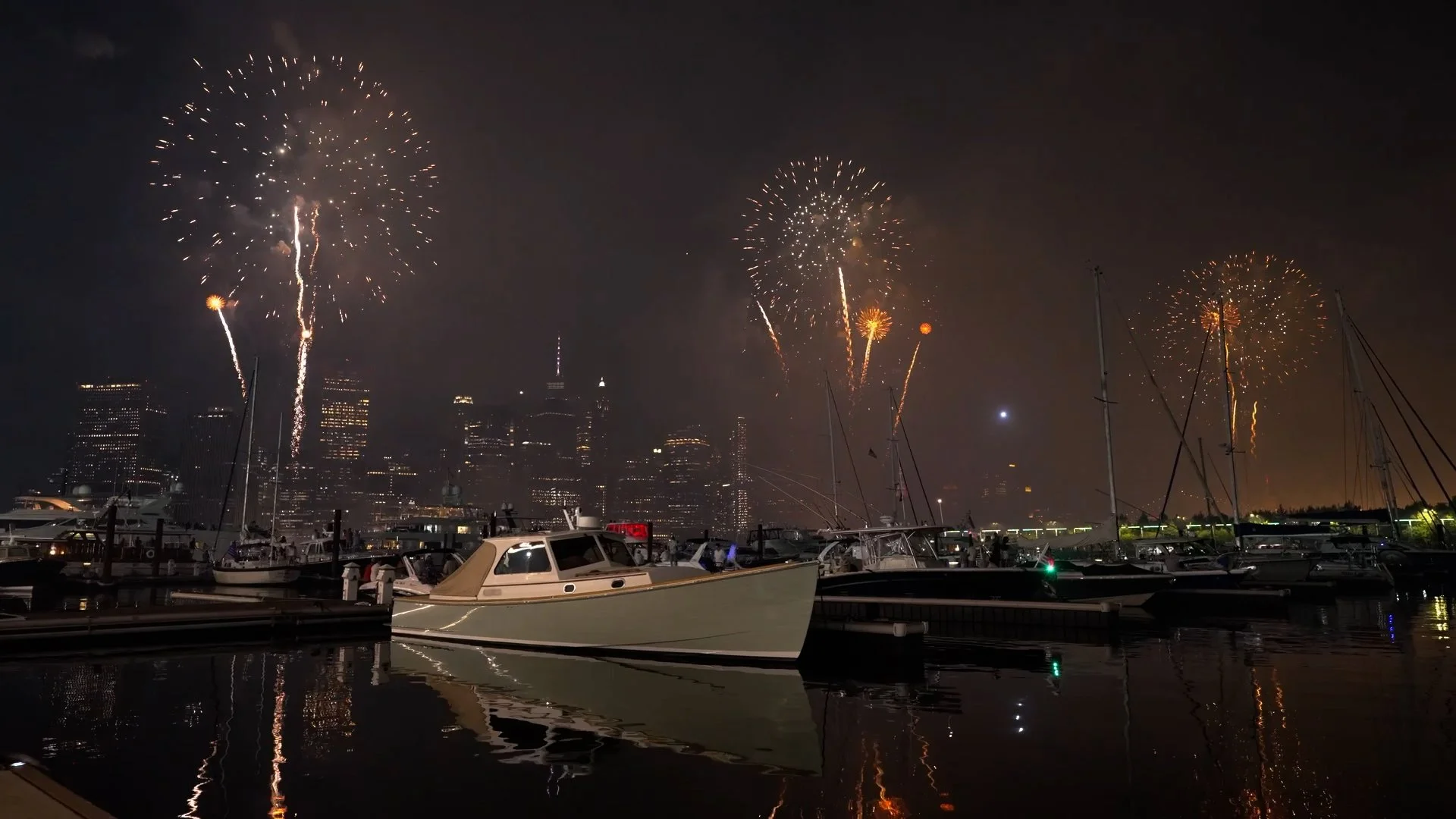 By Dasoni_Brooklyn Bridge Marina_Fourth Of July Fireworks_49.jpg