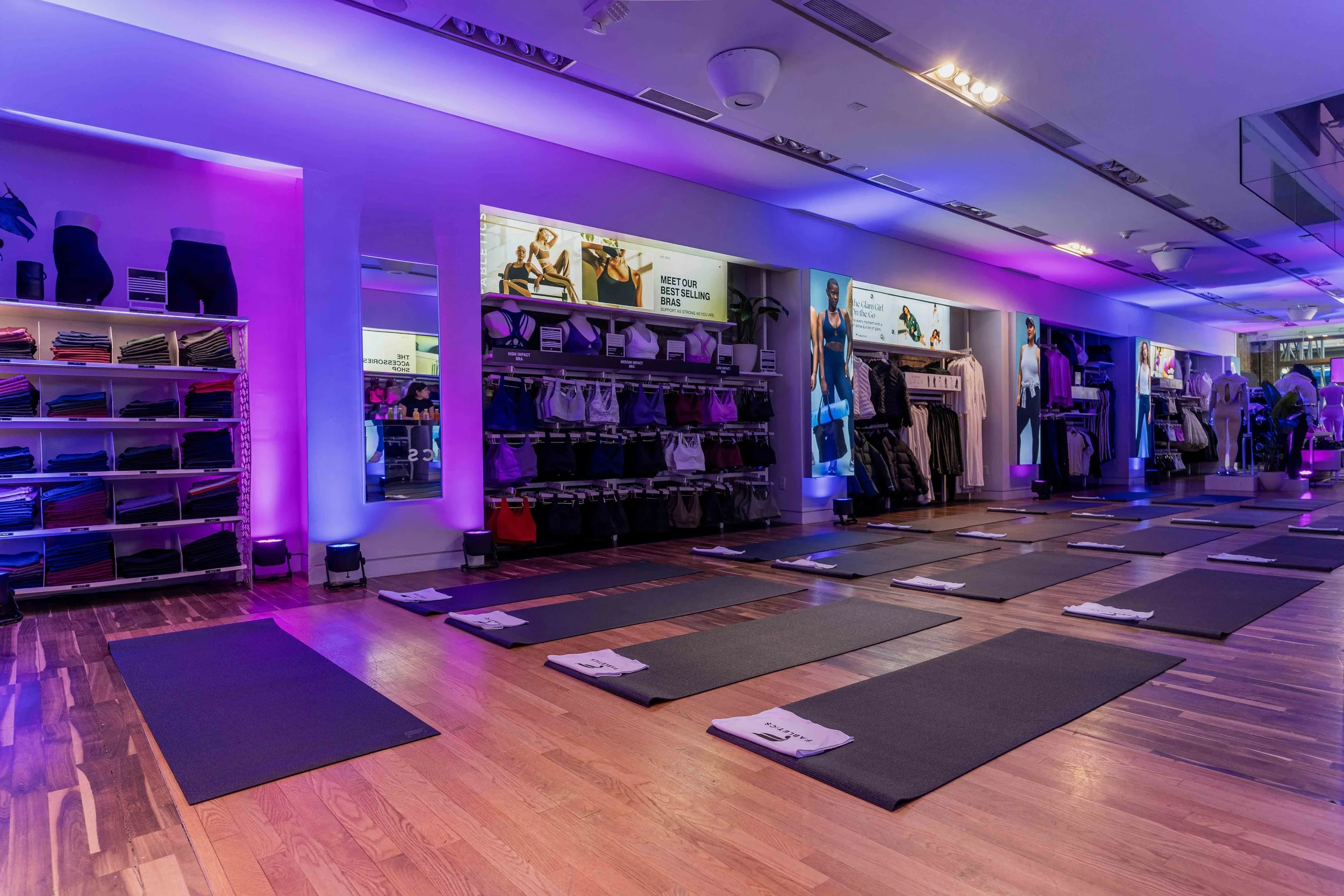 Fabletics x Yoga -36.jpg