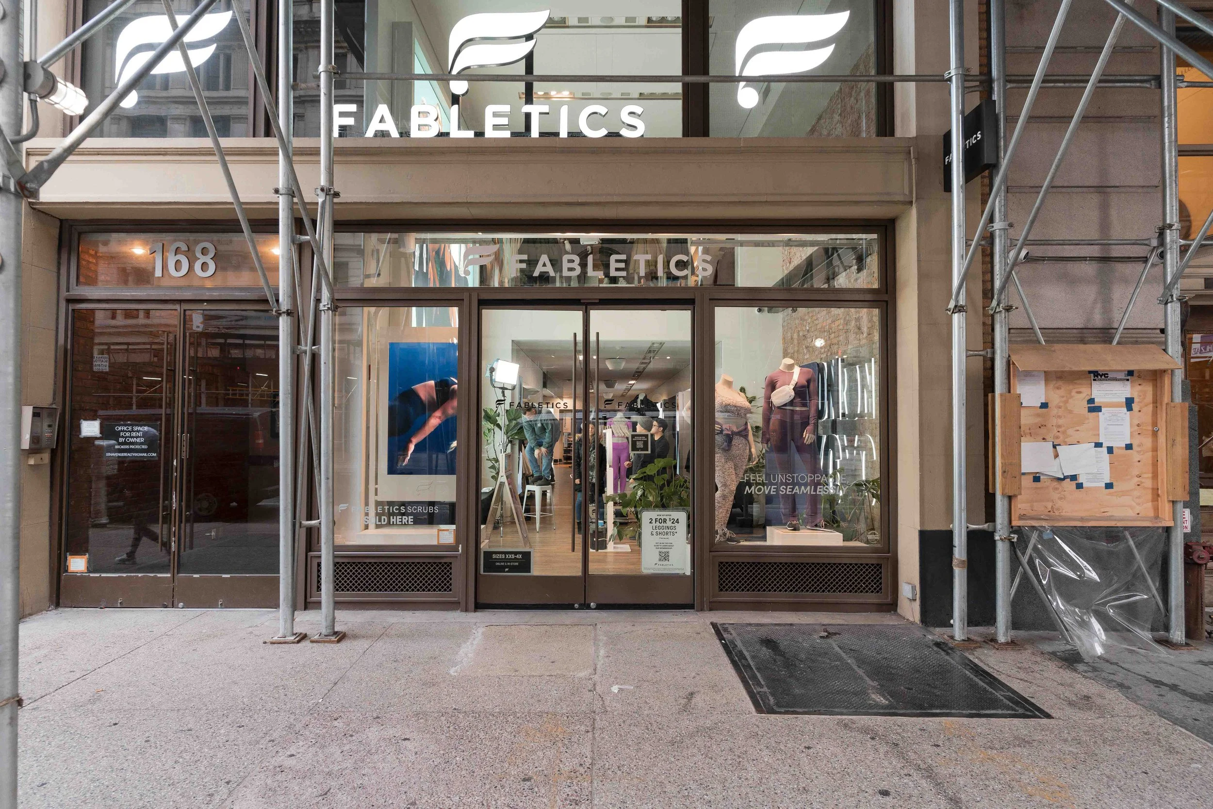 Fabletics x Yoga -1.jpg