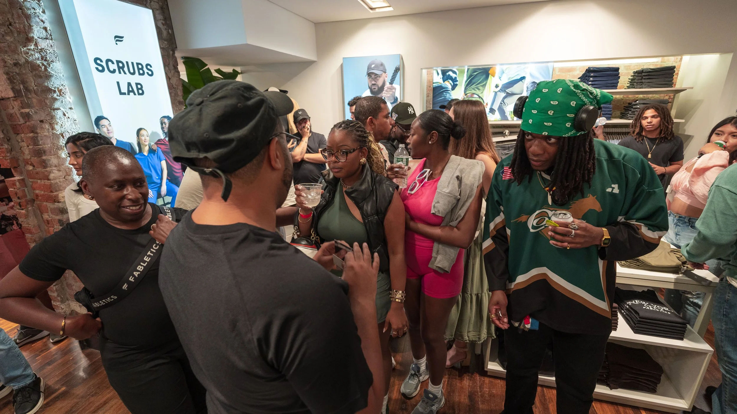 Event Photography for Fabletics (16x9s) -52.jpg