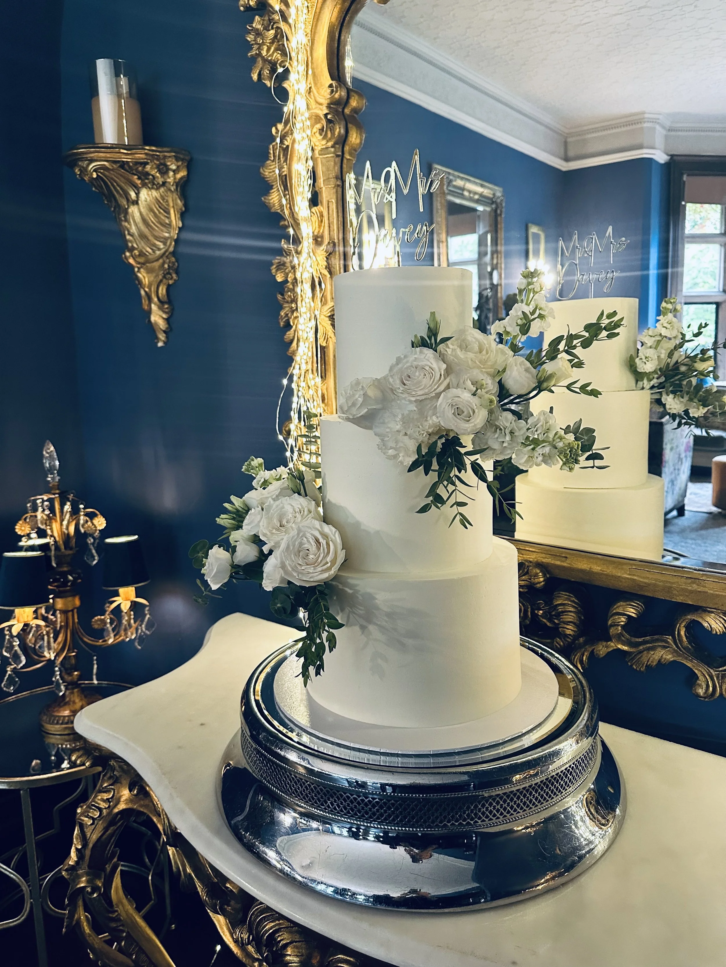 Why Using Cake Separators is Essential for Stacked Cakes