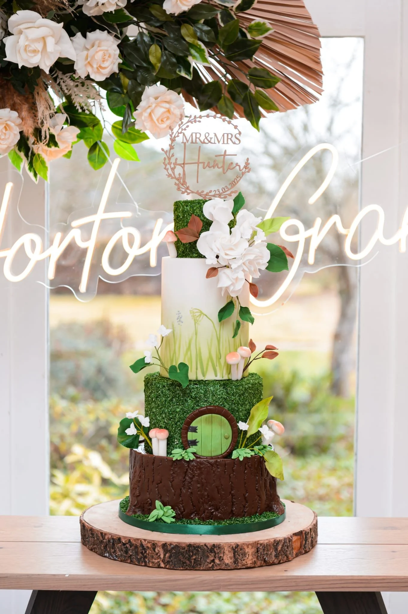 Sugar Flowers After the Wedding — Can You Keep Them?
