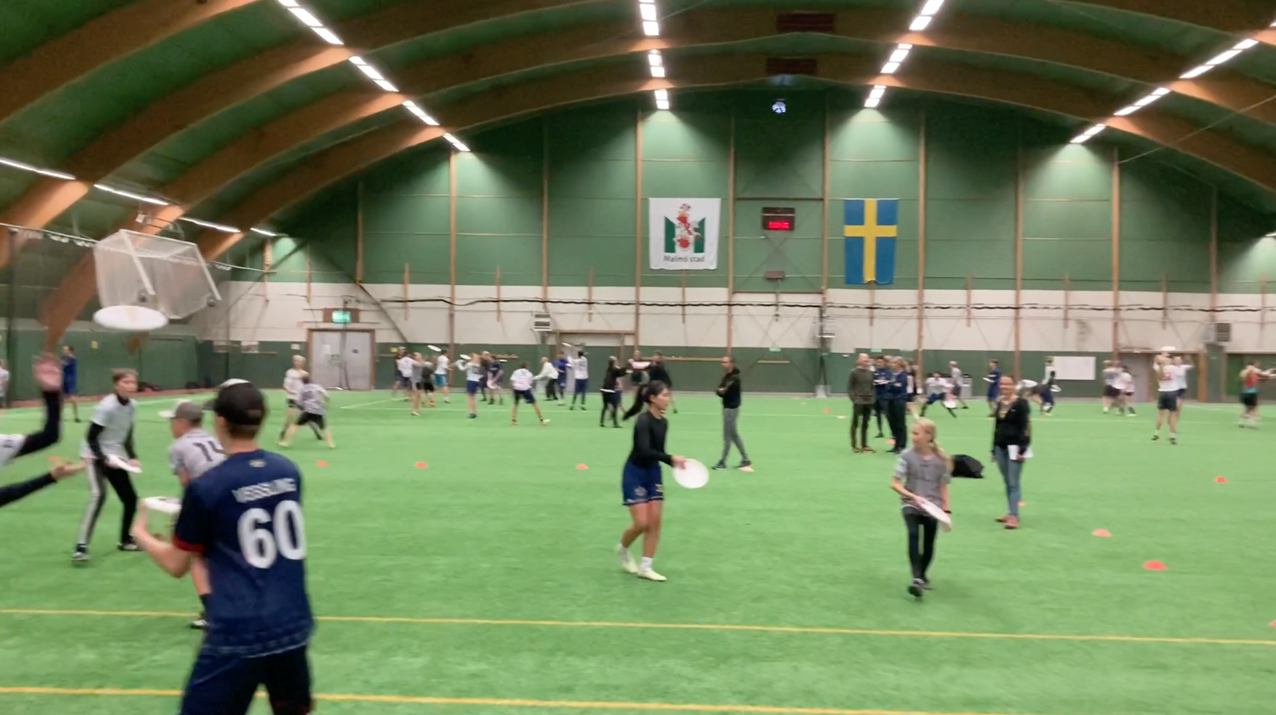 Uppvärmning i Kombihallen