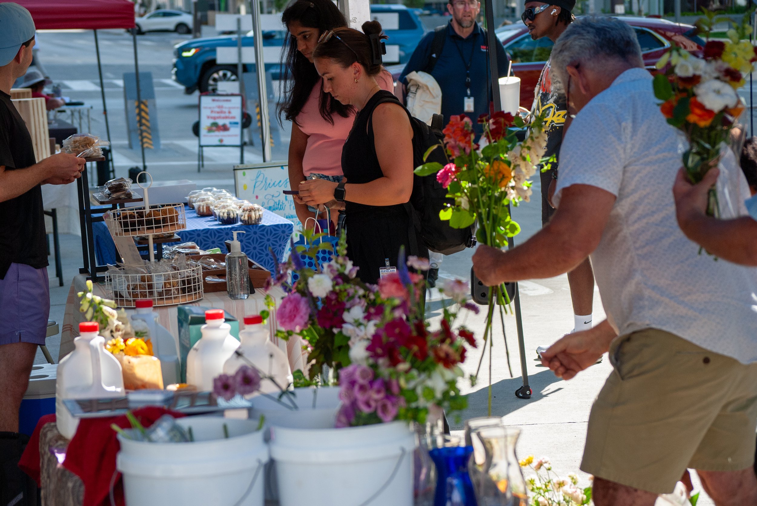 Farmers Market 06-11-26-37.jpg