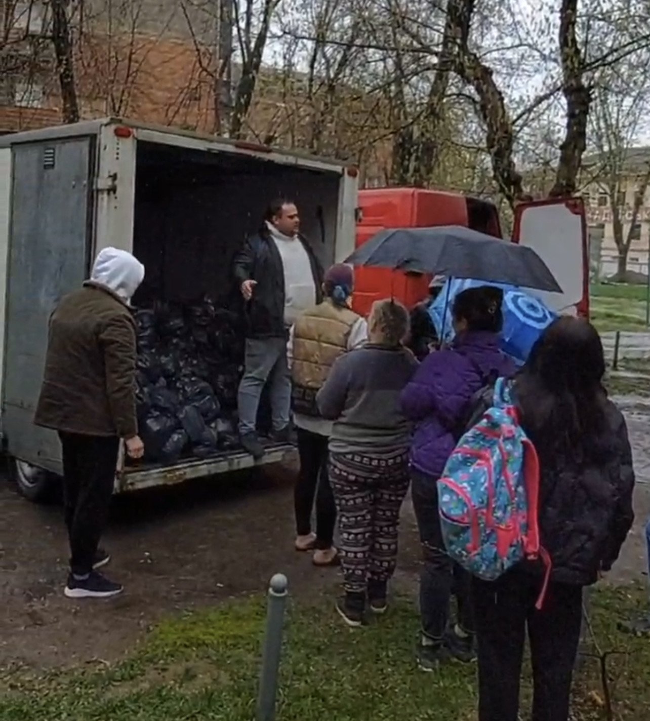 Distributing food in Eastern Ukraine