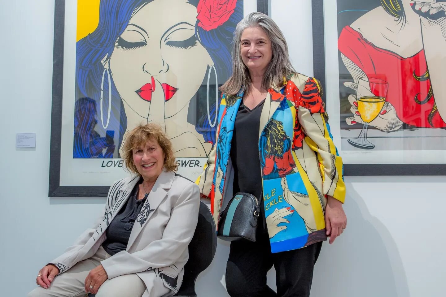 💙💙💙

Regram @cynthiacorbettgallery

During the Collectors' Preview @britishartfair we had the honor and pleasure of hosting two esteemed guests. 

💫 The first is the renowned artist @DeborahAzzopardi, a prominent figure in British Pop Art, known 