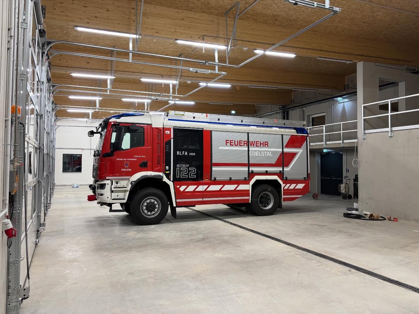 A dream come true! 🤩 Heute durfte unser RLFA das erste mal Platz im neuen Haus nehmen. 🚒🏡