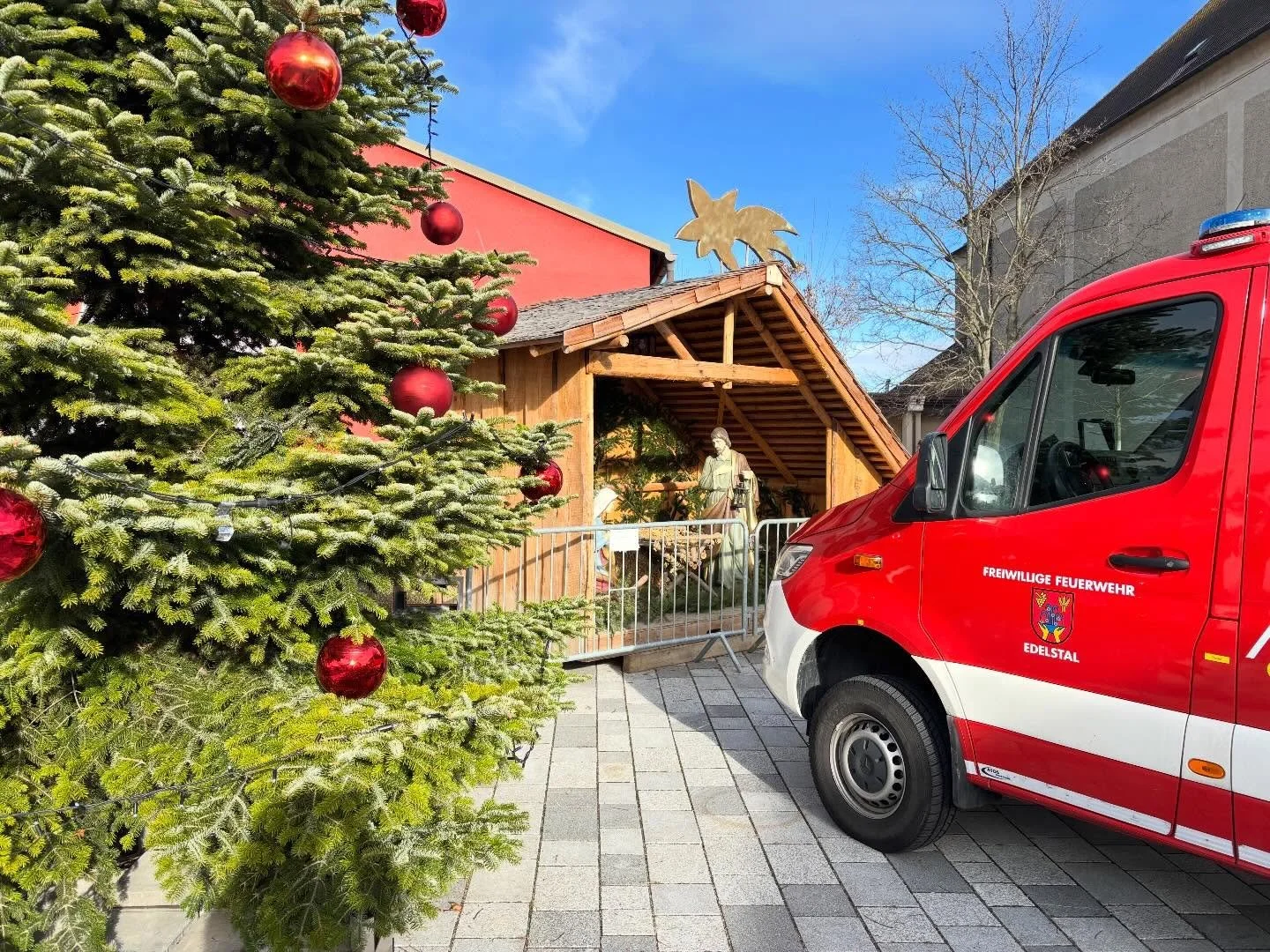 Seit den fr&uuml;hen Morgenstunden wird gekocht und vorbereitet. 👨🏻&zwj;🍳🐷🎄

Heute ab 16:30 Uhr geht es los! Punschstand der FF Edelstal im alten, geheizten Feuerwehrhaus! 🚒

#punsch #gluhwein #kesselfleisch &hellip;und vieles mehr!

Wir freuen