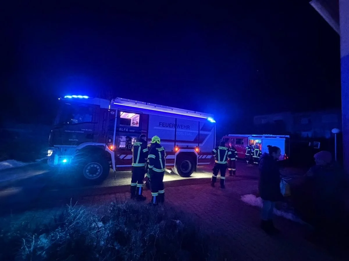 Stiller Alarm zur technischen Hilfeleistung / T0 🚨

Die FF Edelstal wurde gestern, 19.01.2026 von der Landessicherheitszentrale zu einem Rohrbruch in einem Mehrparteinhaus im Herrschaftsjoch gerufen. Da kein Wasser mehr auslief, unterst&uuml;tzten w