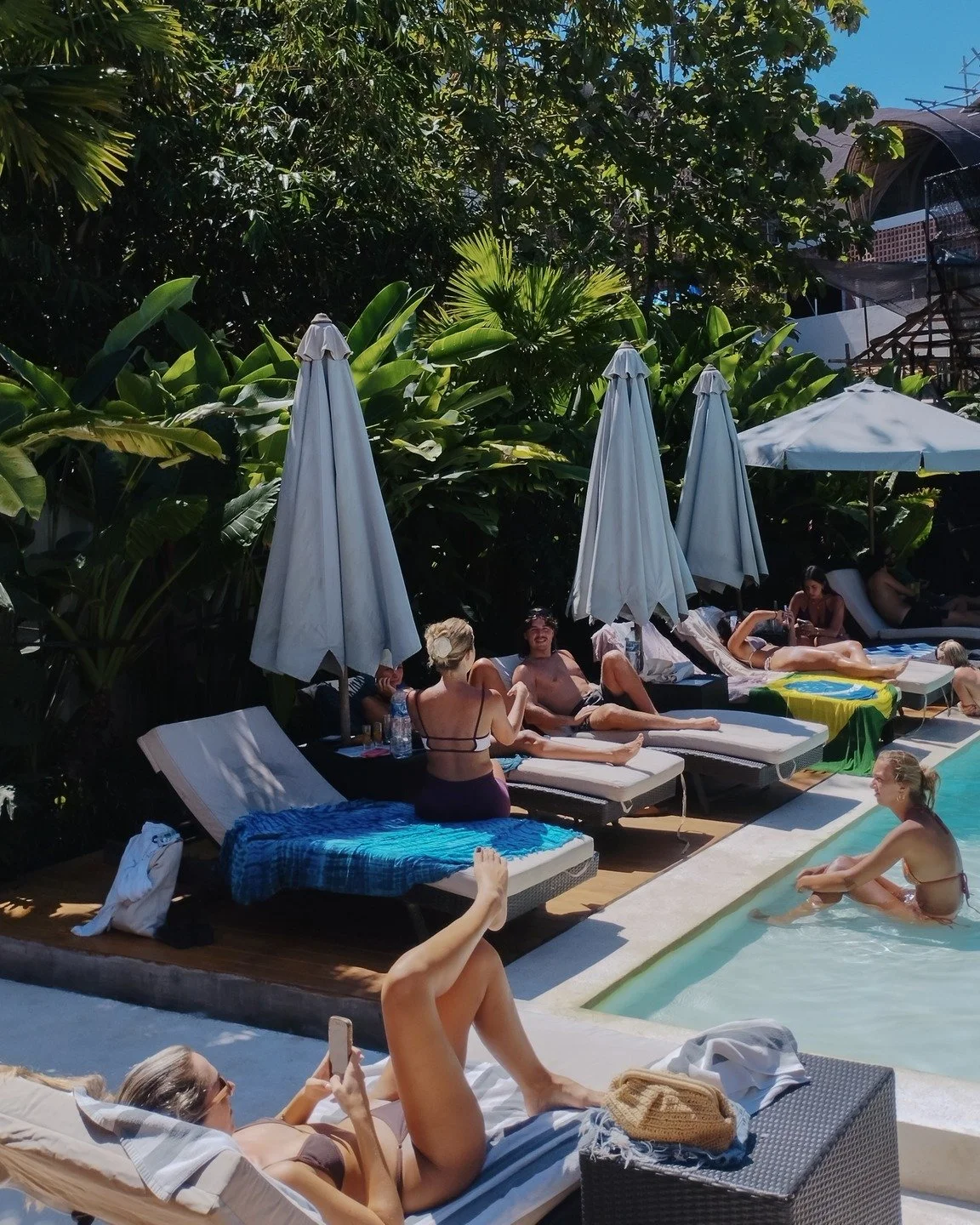 Catch your sun between 8&ndash;10 AM or after 4 PM, that&rsquo;s your vitamin D glow time.
Hydrate, chill, repeat poolside at Lemanj&aacute;.