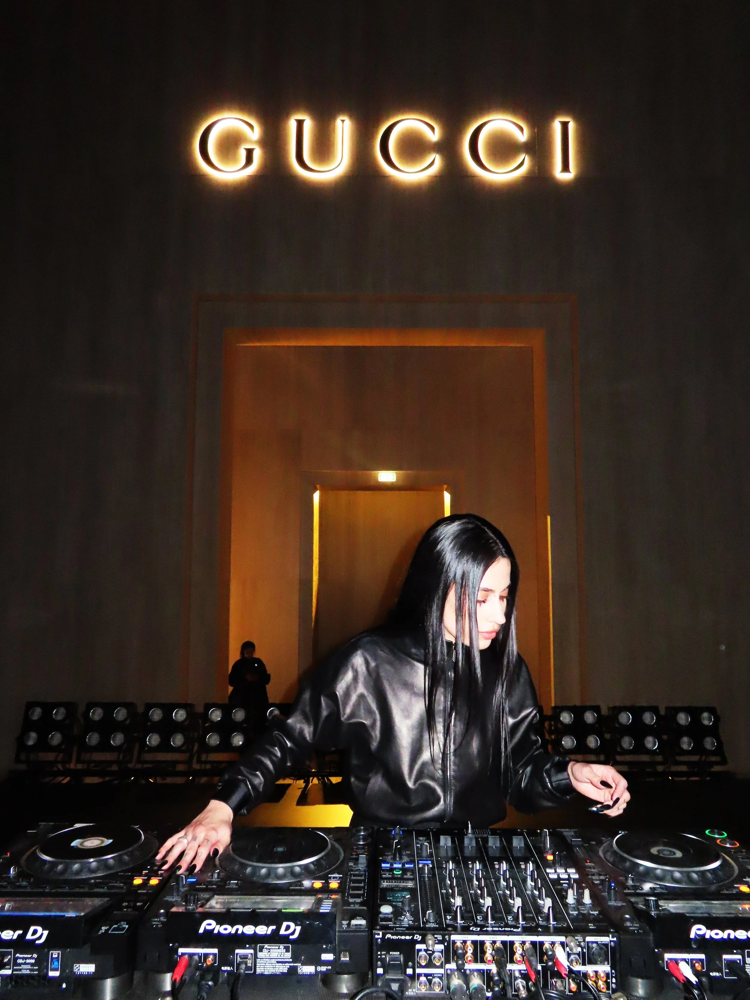 16.GUCCI.jpg