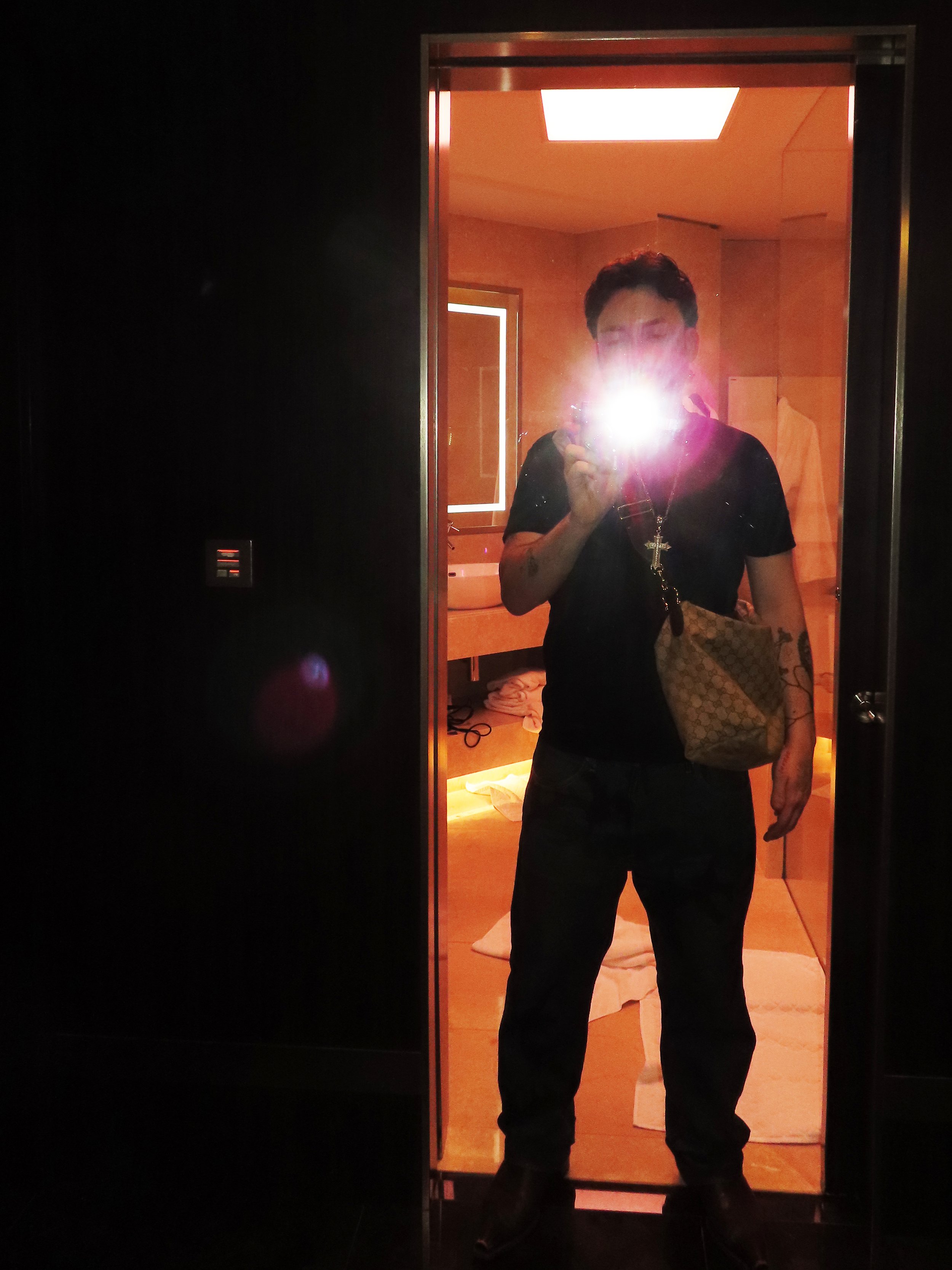 04.GUCCI.jpg