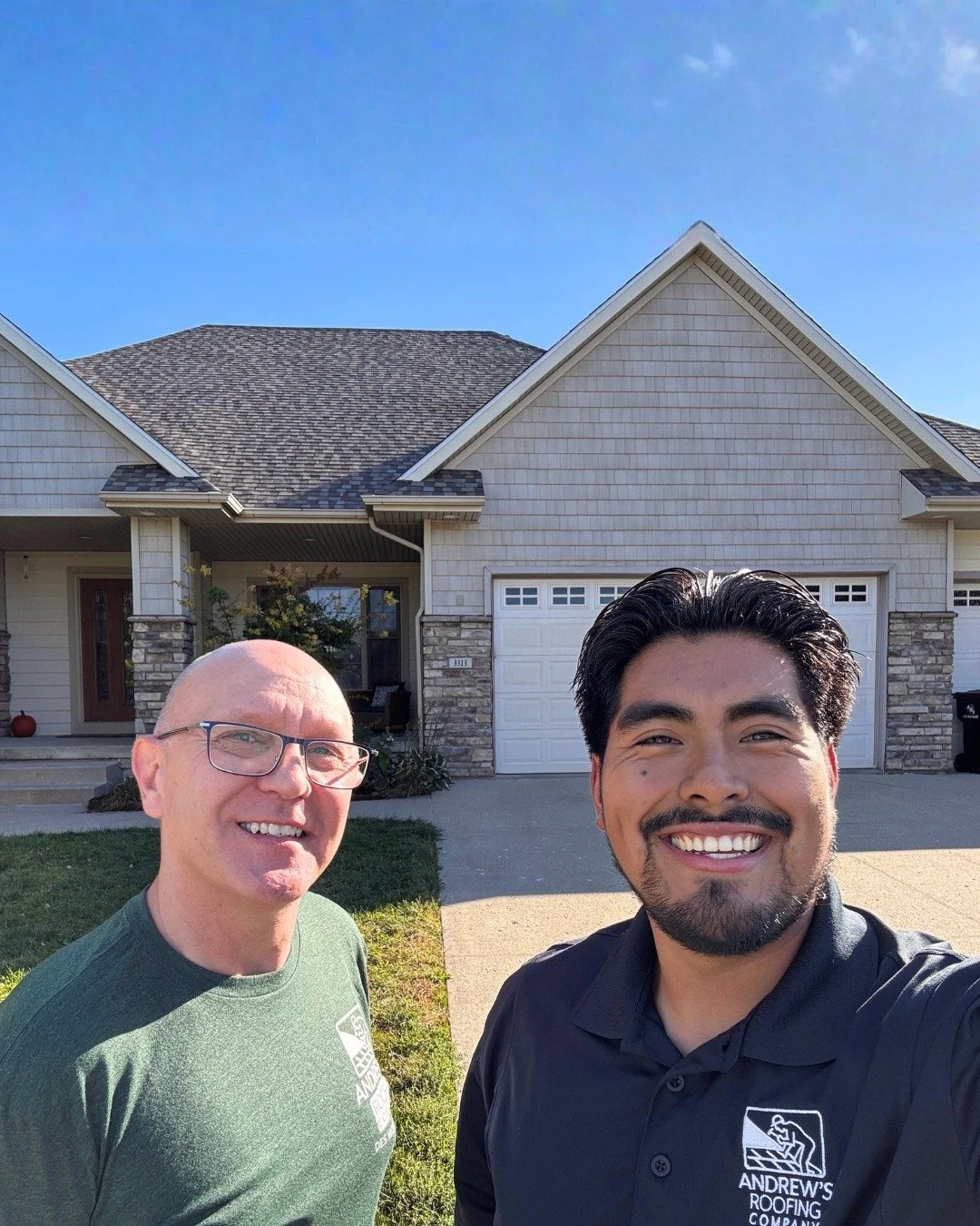 Job’s done, client’s happy, shirt delivered! ✔️
Huge thanks to Dean for trusting our team and for repping Andrew’s Roofing in style! We’re proud to stand behind our work long after the ladders are packed up.
#CustomerAppreci