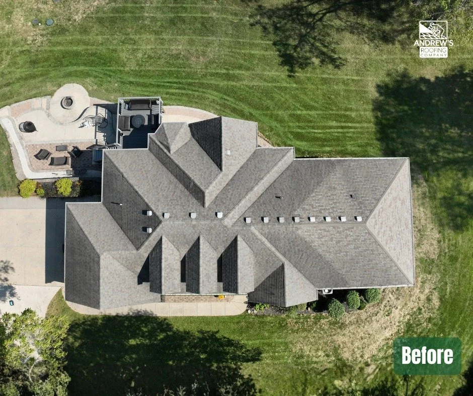 Before & After Transformation! ✨
Nothing changes a home’s look quite like a new roof! This beautiful white home went from light shingles to a bold, dark roof, adding contrast, curb appeal, and protection that lasts.
At Andrew’s Roof