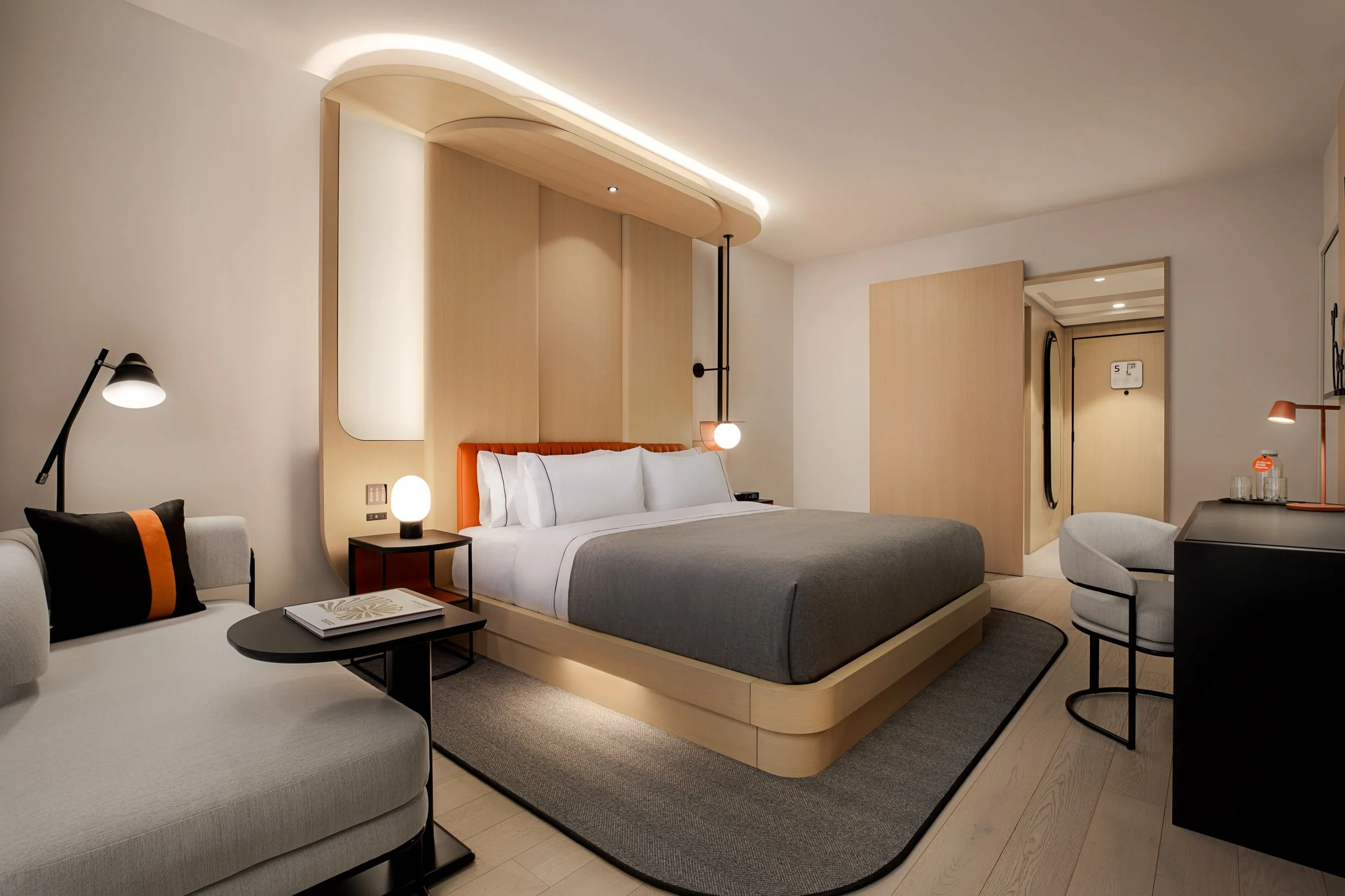 04 Room K1 - 527 IMG_1621 Reverse Angle.jpg