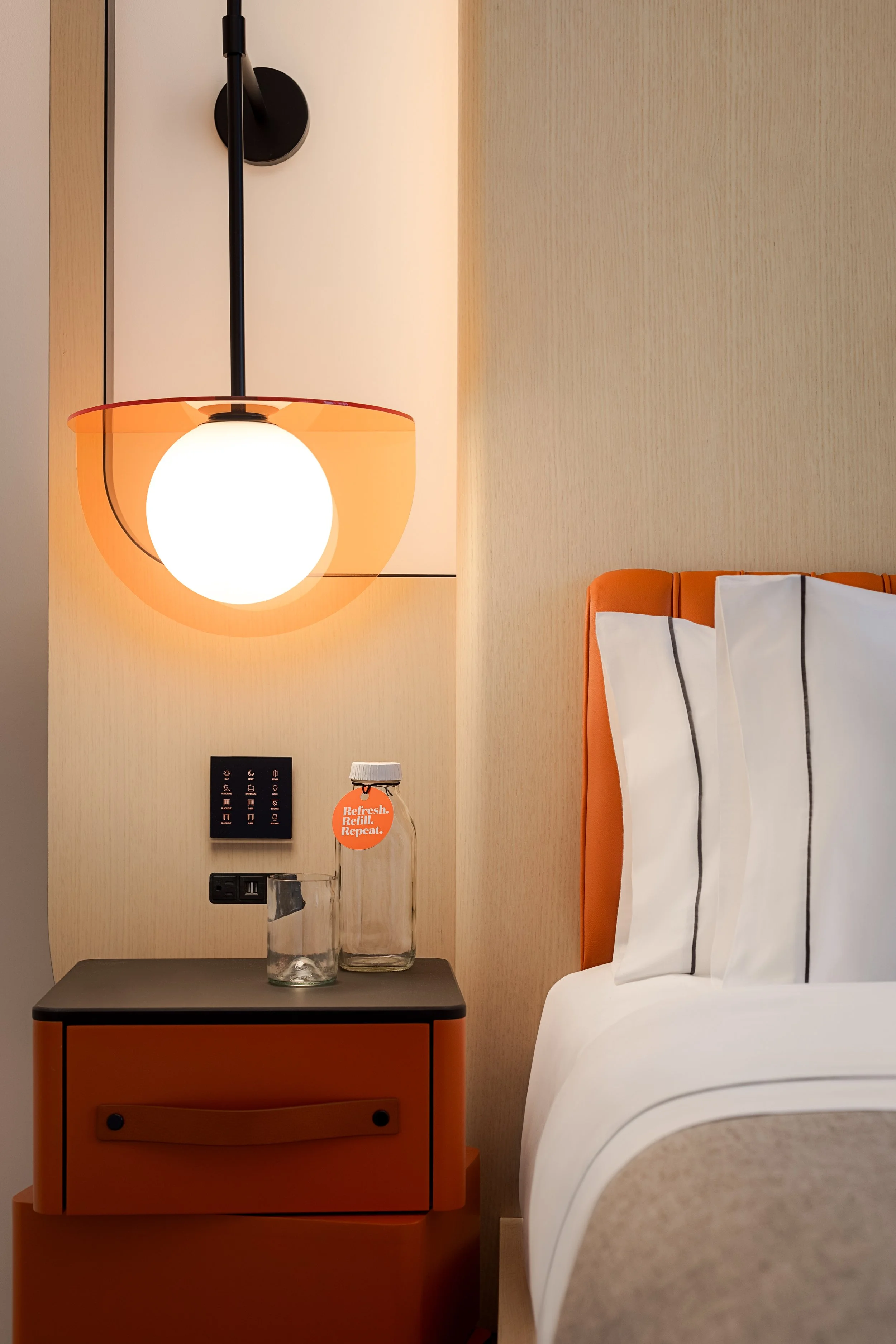 38 Guestroom Am…057 Bedside.jpg