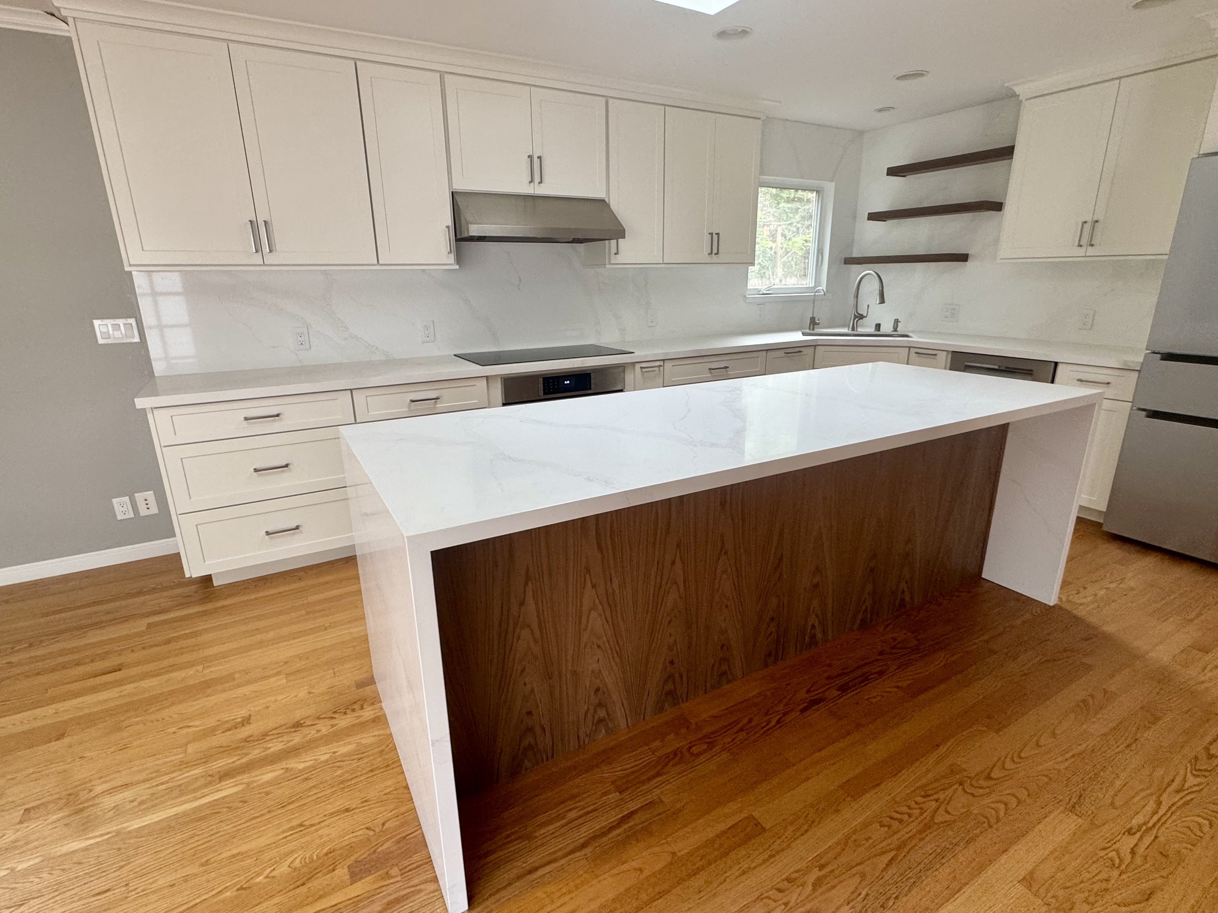 After - Petite Bevel in Simply White and Walnut (Island)