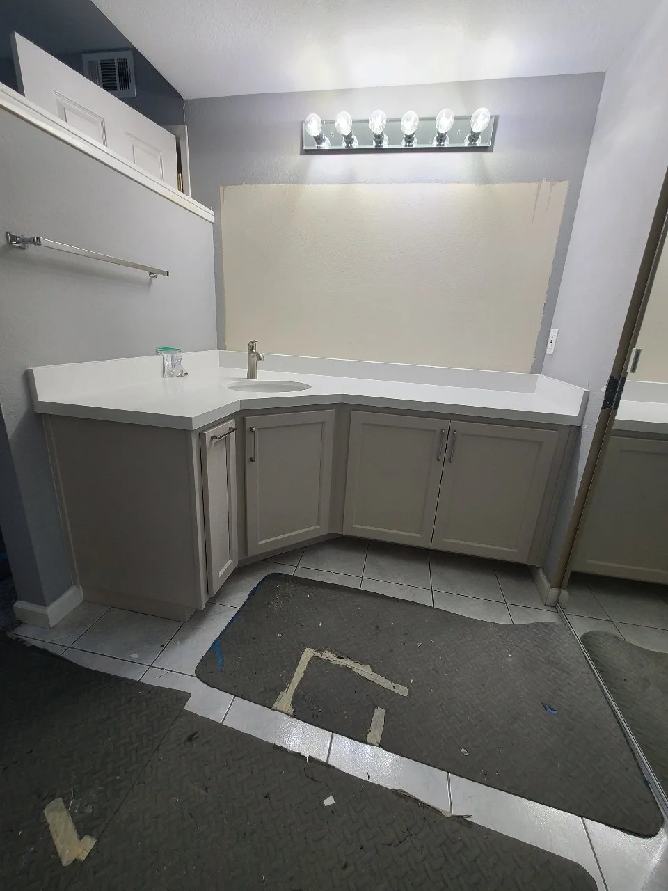 After - Bevel in Mocha Cream