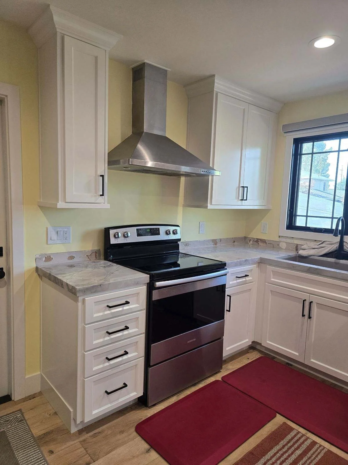 After - Shaker Bevel in Chantilly Lace