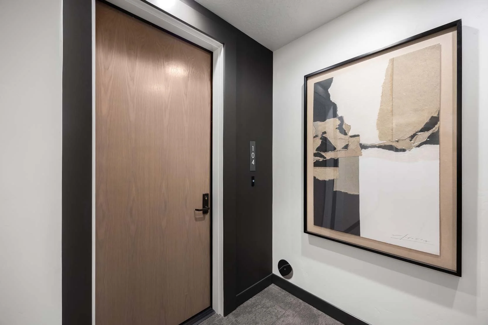 1_01_u104_4340_haystack.jpg