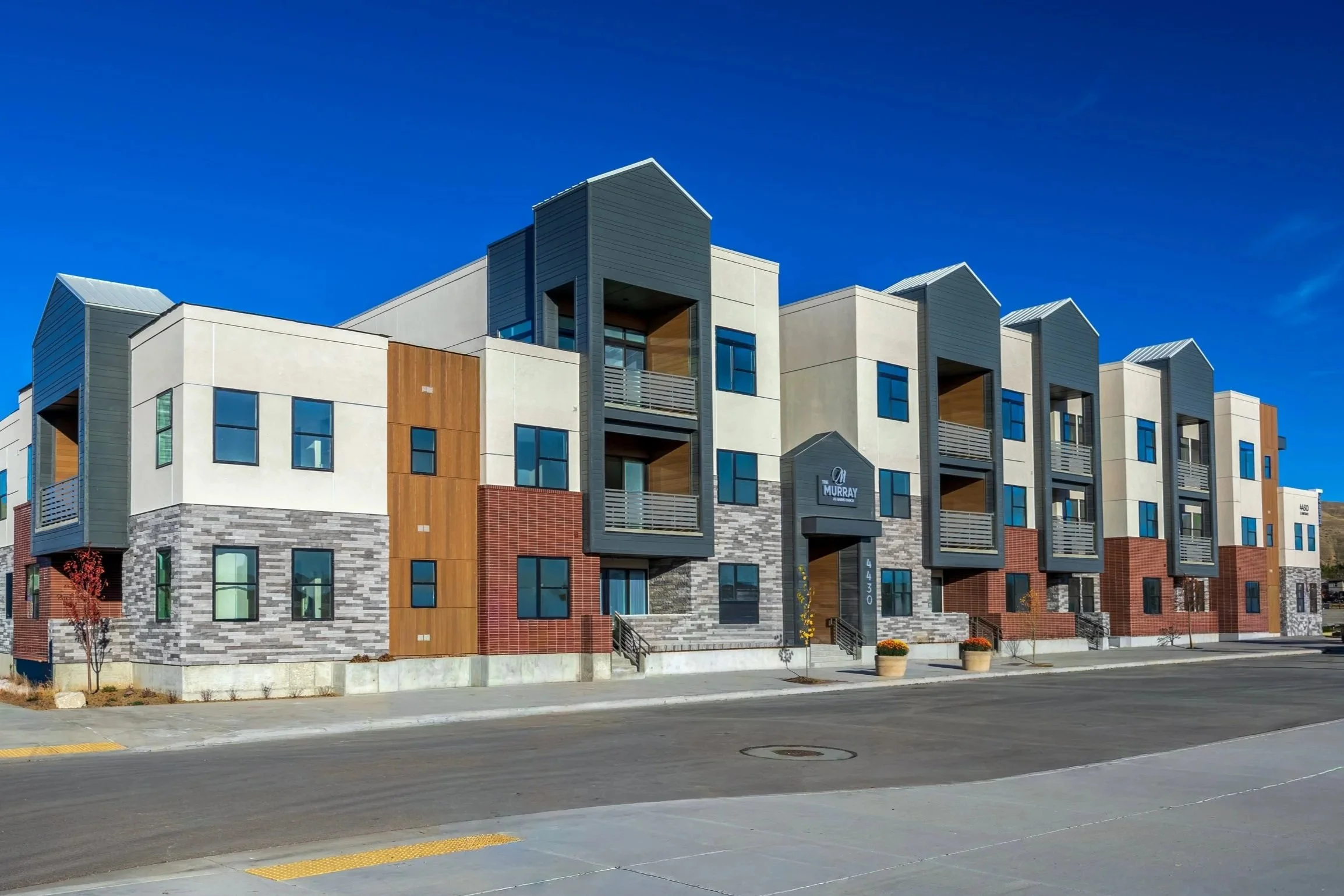 The Murray Exterior, Harris Ranch Condos