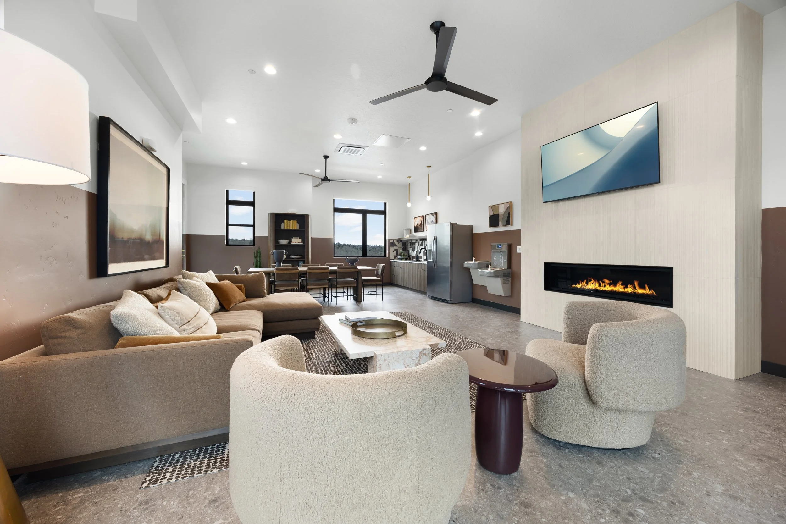 The Murray, Harris Ranch, Social Room