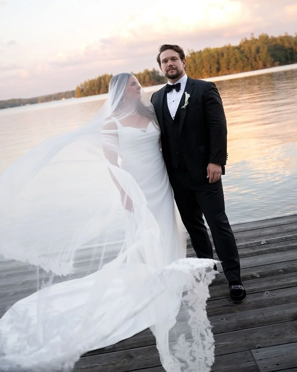At the end of September, I wrapped up my 2025 season with the most incredible intimate Muskoka wedding for the loveliest couple. ✨
⠀⠀⠀⠀⠀⠀⠀⠀⠀
The people, the views, the vendor team, everything about this multi-day celebration was a true reflection of 