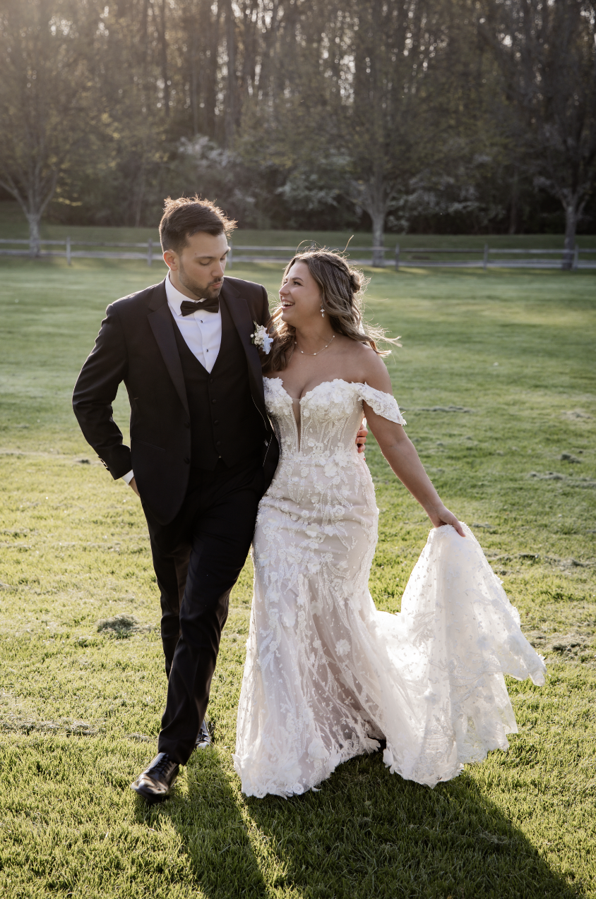 Aundrea + Sean’s Rustic Wedding at the Barn at Old Bethpage