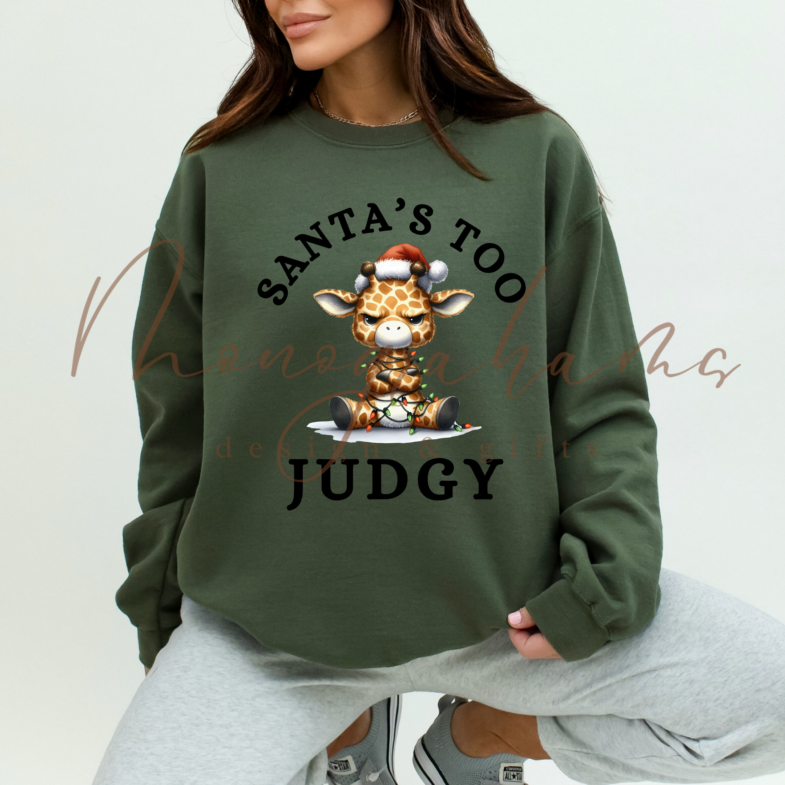 Santas too Judgy, Giraffe