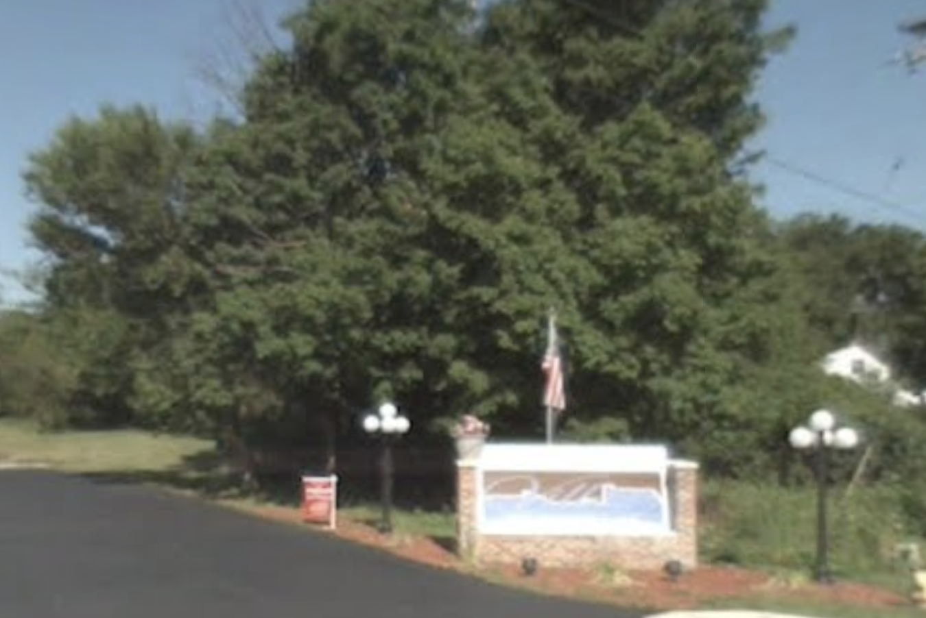 12_6714 Cascade Rd SE Grand Rapids, MI  2011b.png