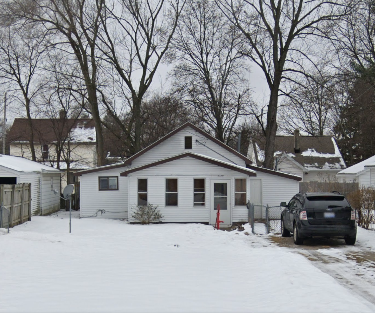 8_2129 Duiker Ave NE 2022a.png