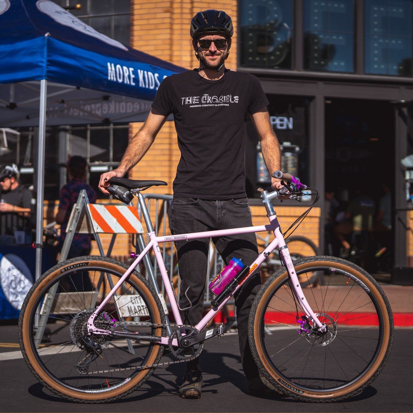 @kelsay_matt has a pretty sweet new bike, had to do a little @theradavist treatment for the new #rig! Anyone else craving a @starburst now?
.
.
.
#newbikeday #bikesofinstagram #bikeporn #bikesarefun