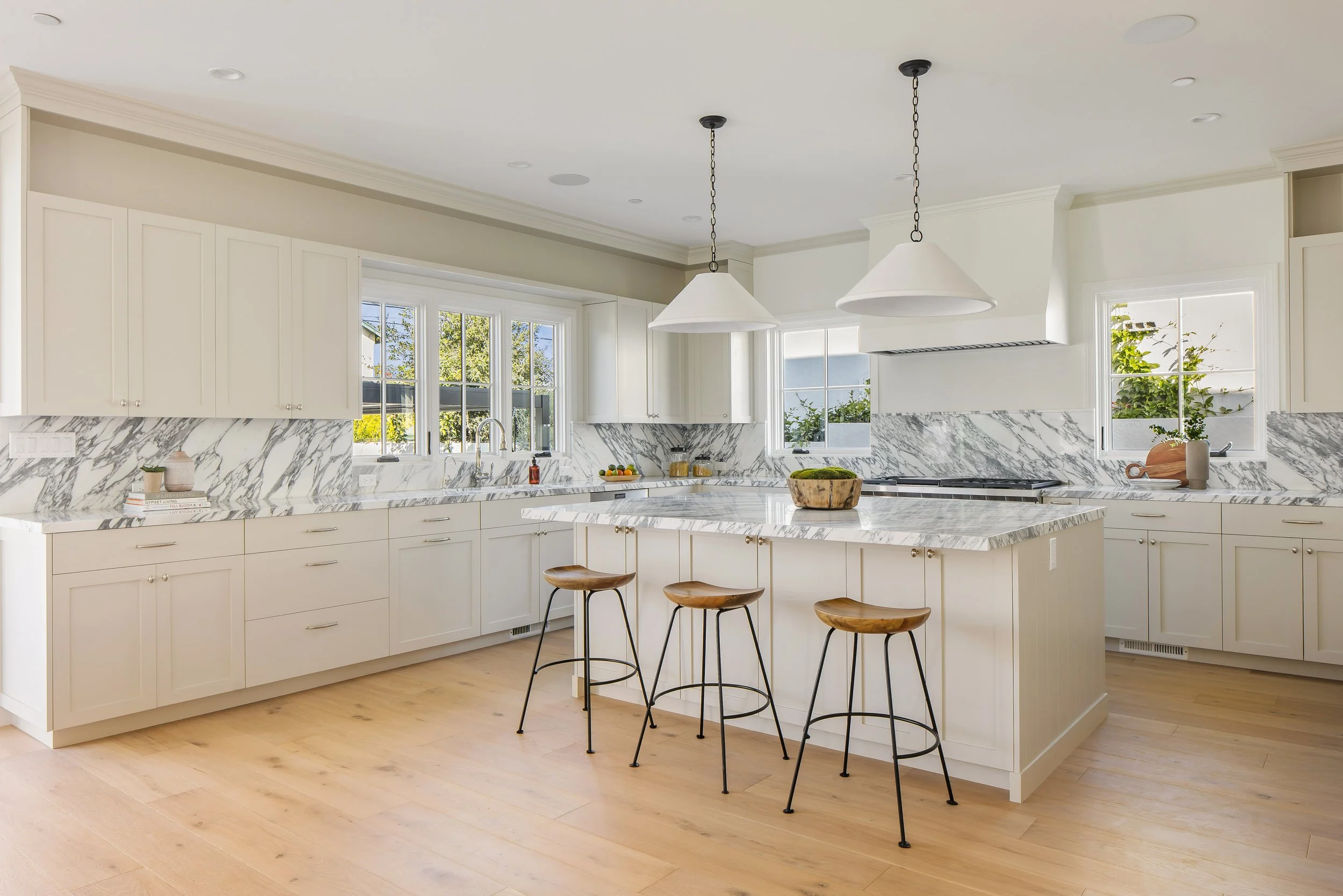 015_Greenfield Ave 2134_by mrbarcelo.jpg