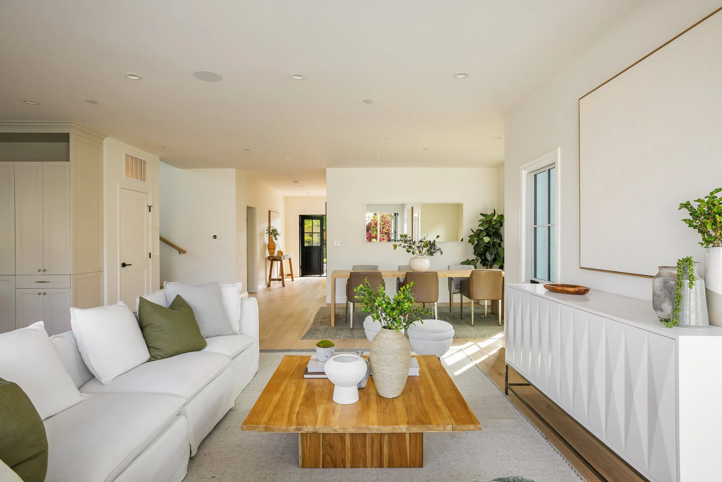 012_Greenfield Ave 2134_by mrbarcelo.jpg