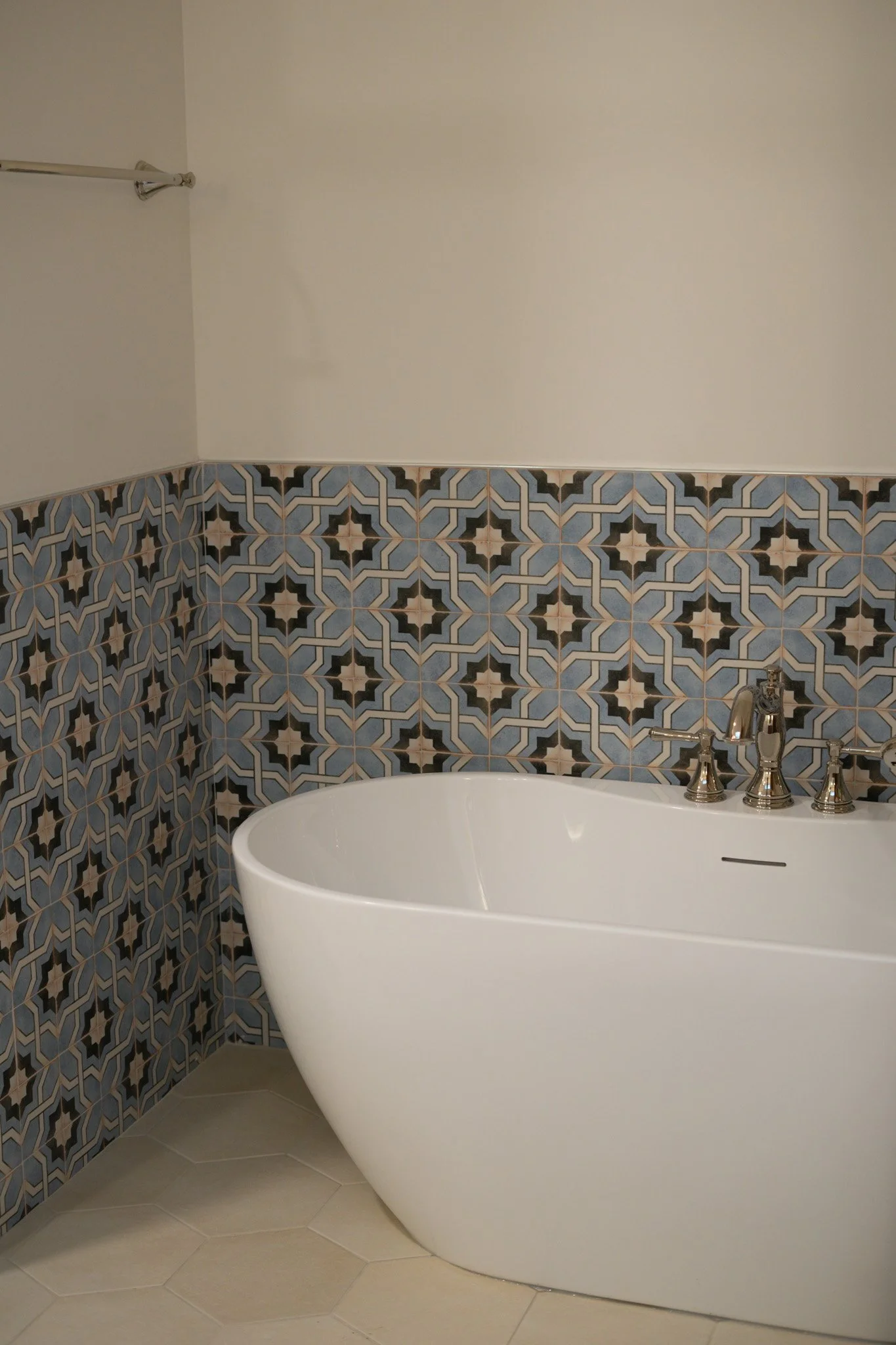 Hamilton Master Bathroom-08.jpg