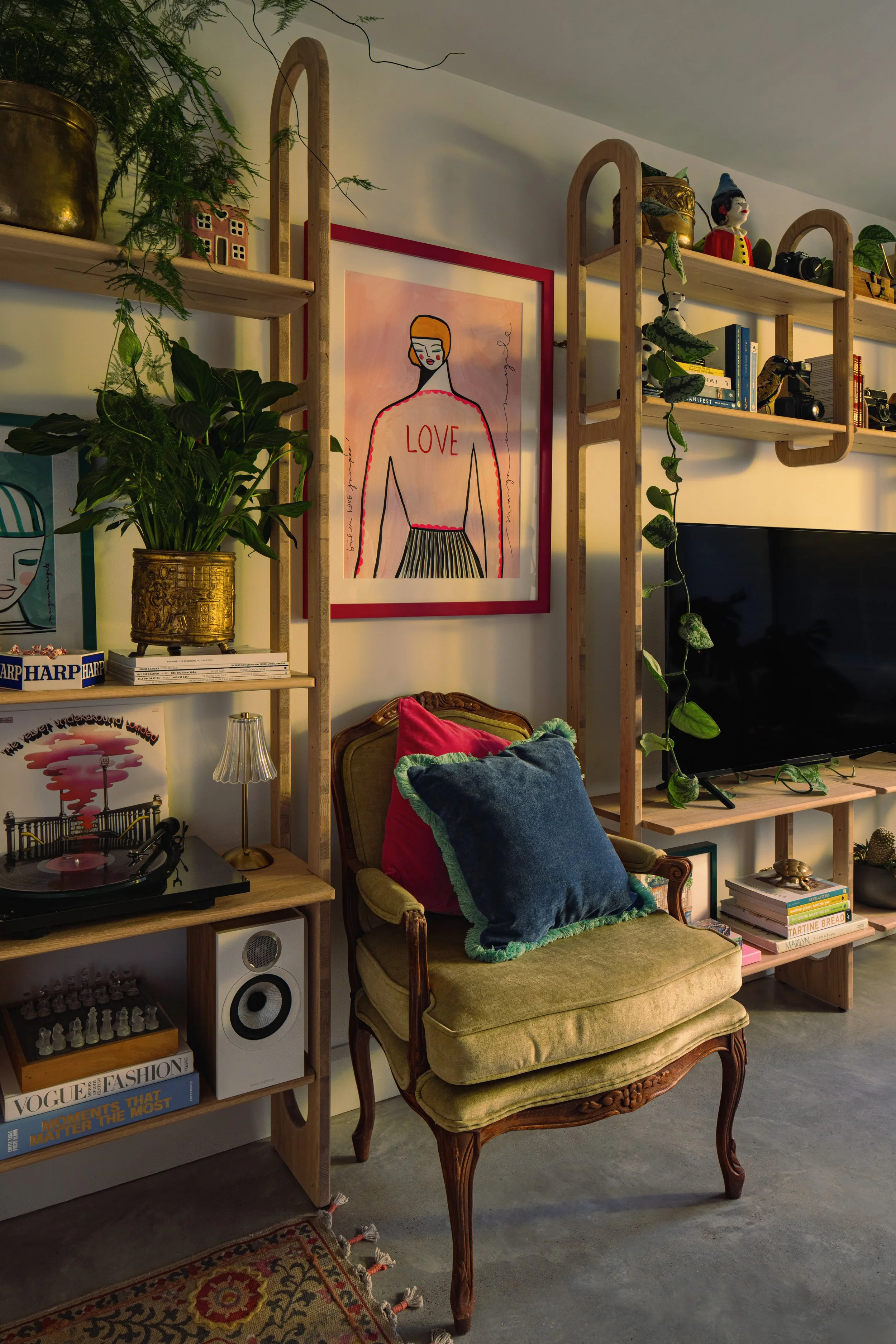 Ponc-Shelving 2-25.jpg